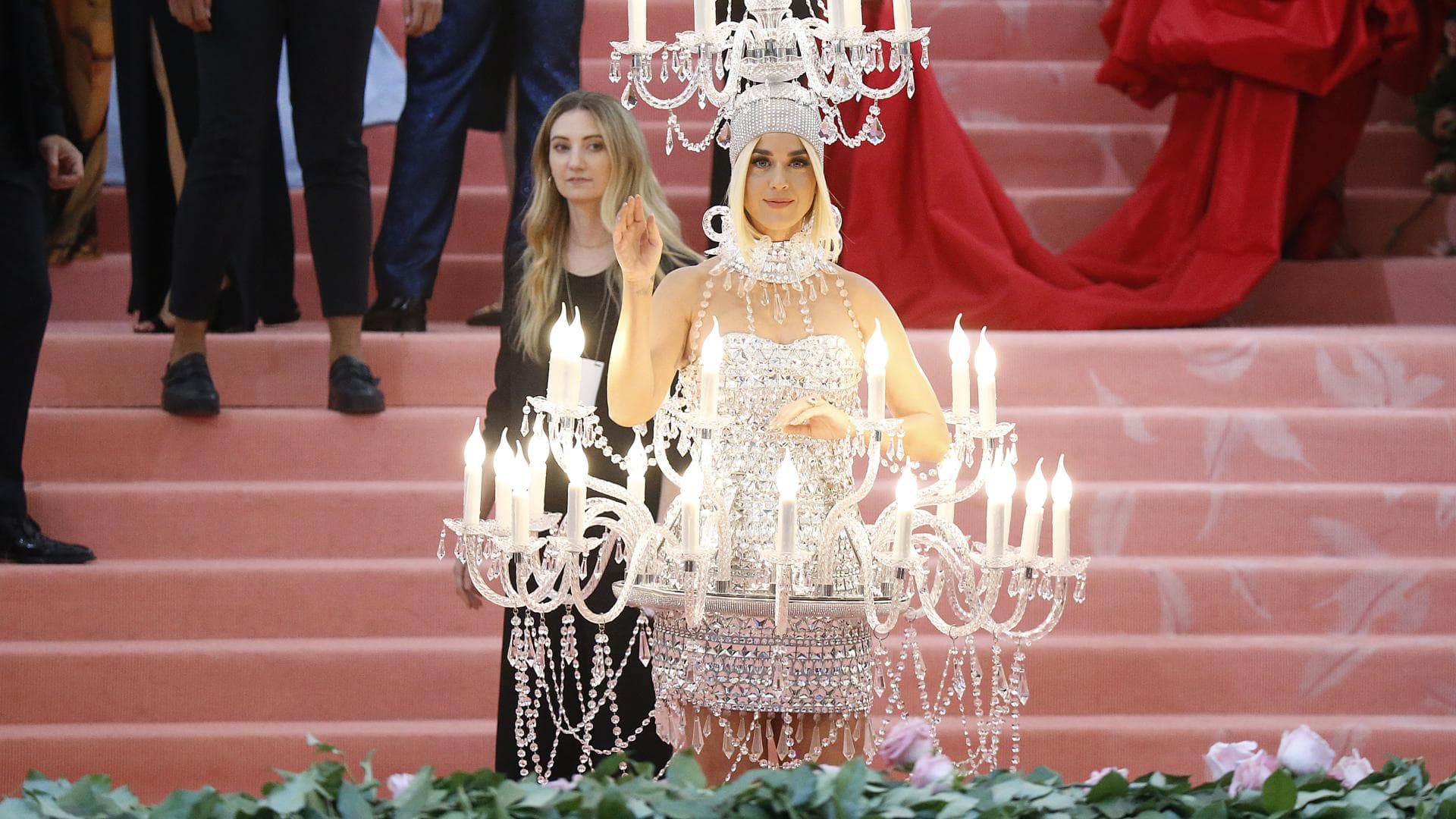 Met Gala 2019 Katy Perry Kronleuchter 