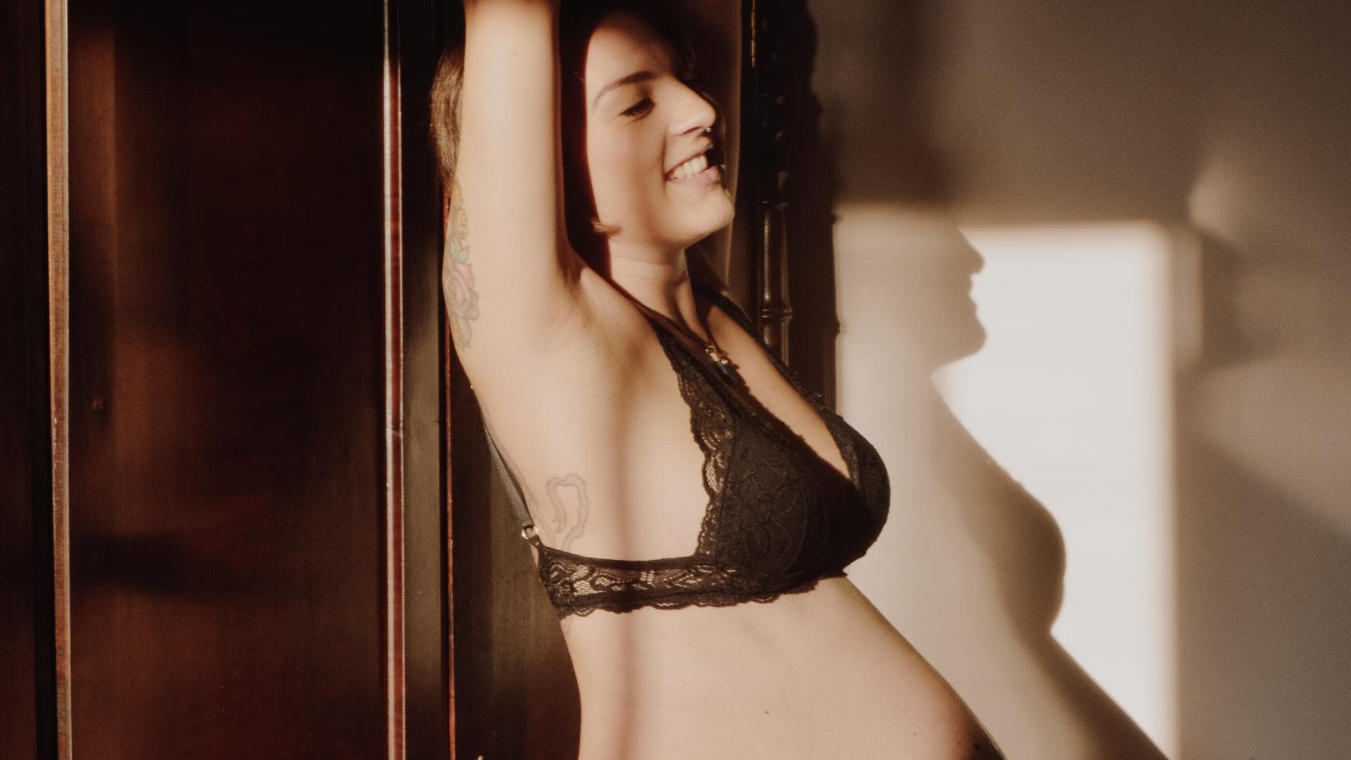 schwangere frau dessous