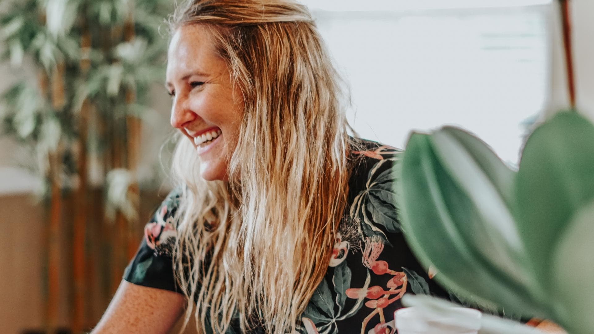 Horoskop Thema: Frau lacht