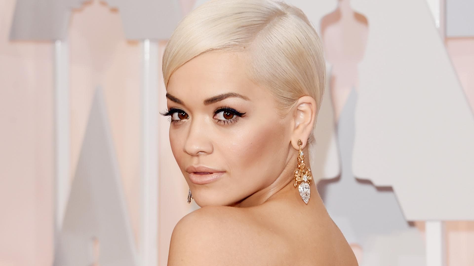 Rita Ora kurze Haare