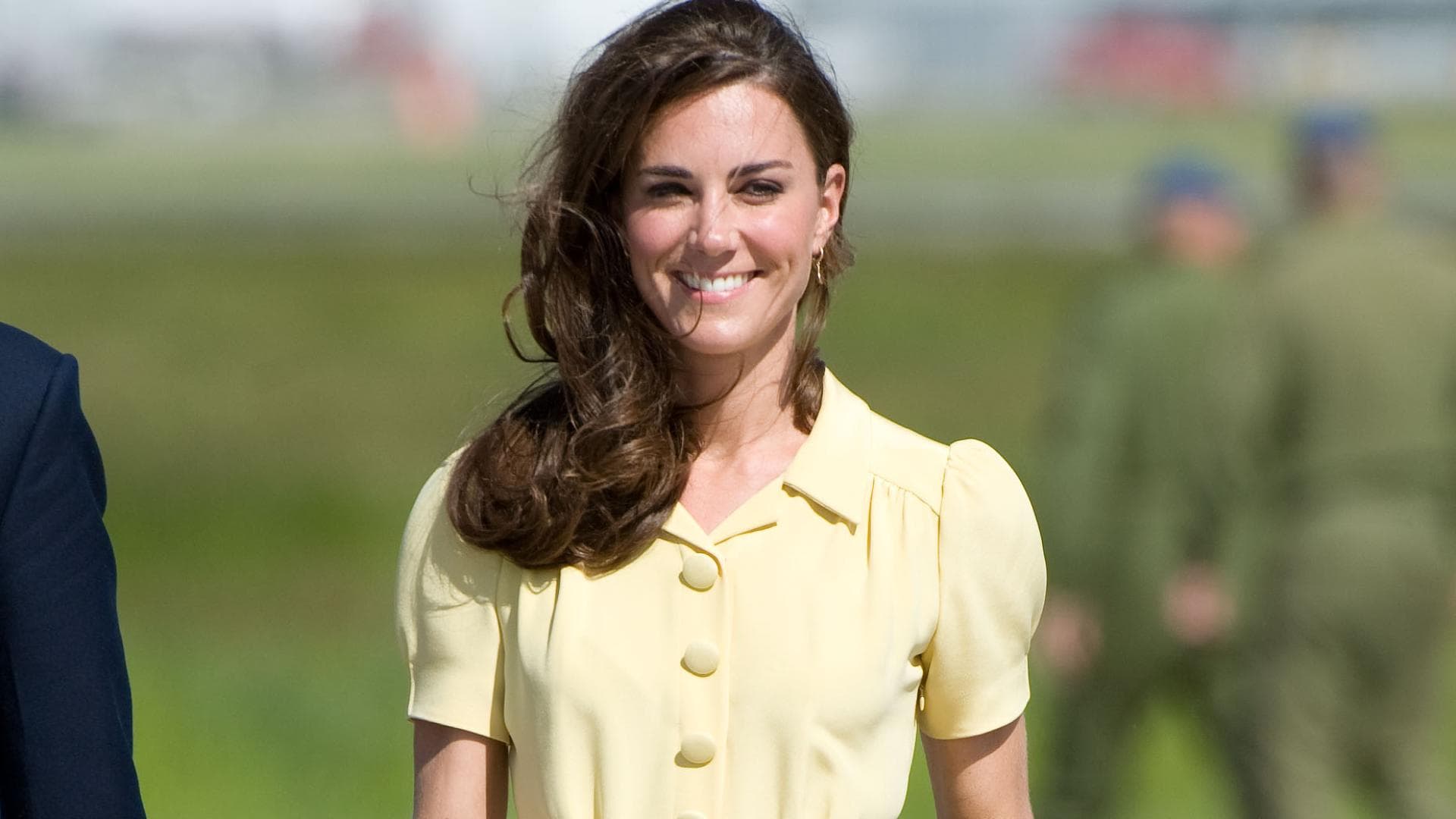 Herzogin Kate Look gelbes Kleid