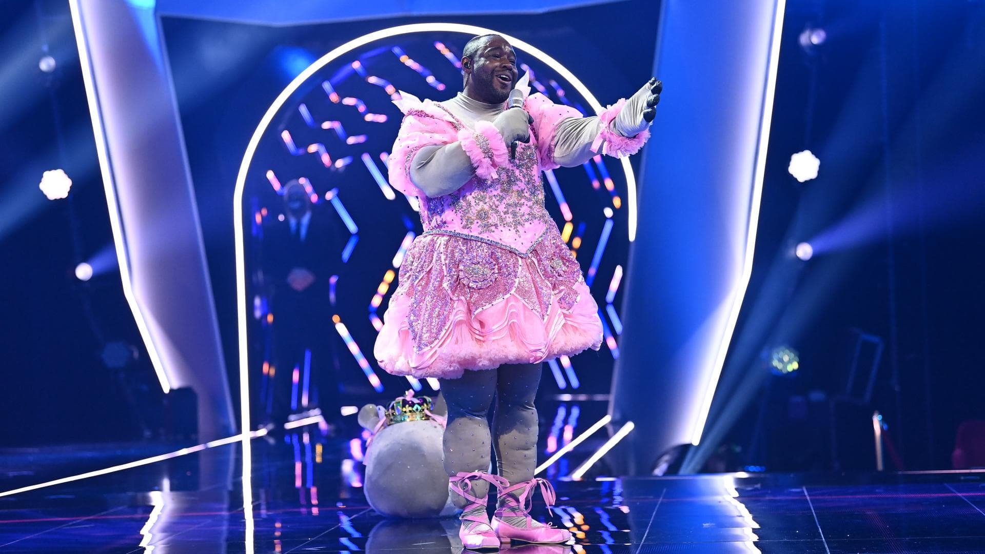 Nelson Müller als Nilpferd bei The Masked Singer