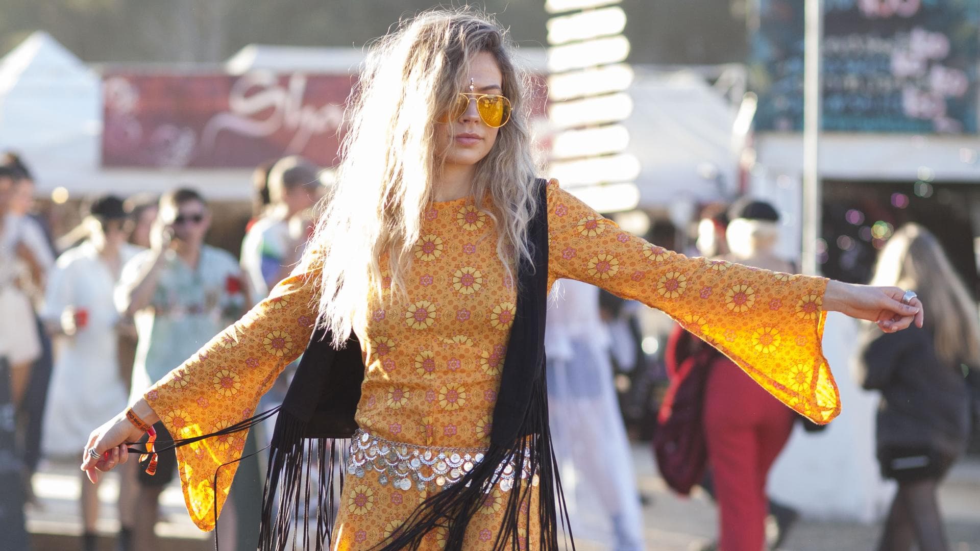 Hippie Frisur wallende Mähne