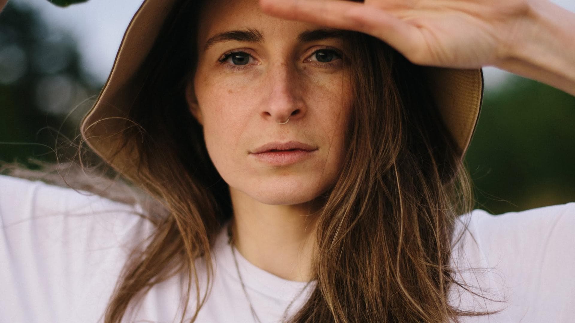 Horoskop: Frau mit Hut