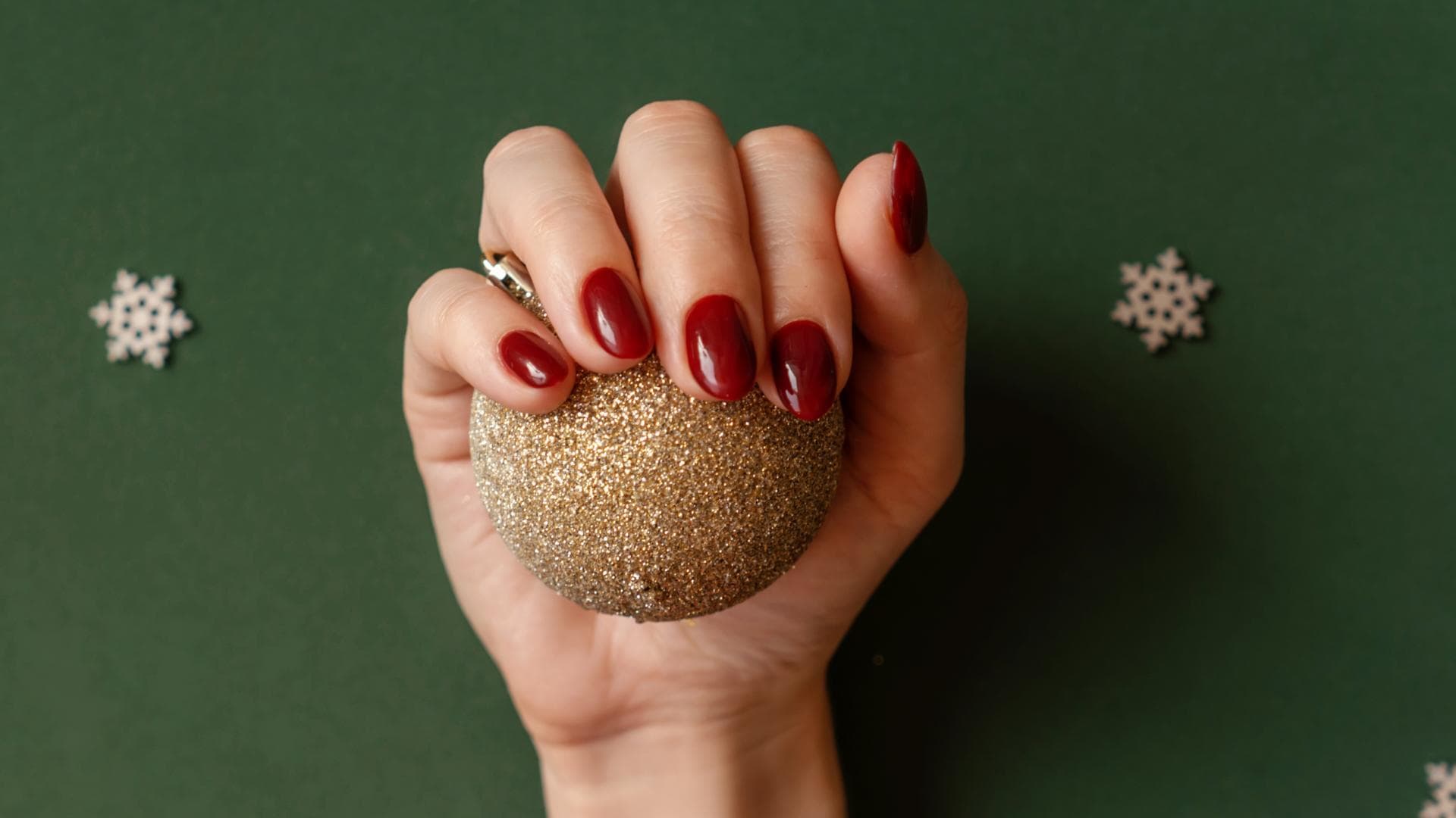 rote Nägel Weihnachten