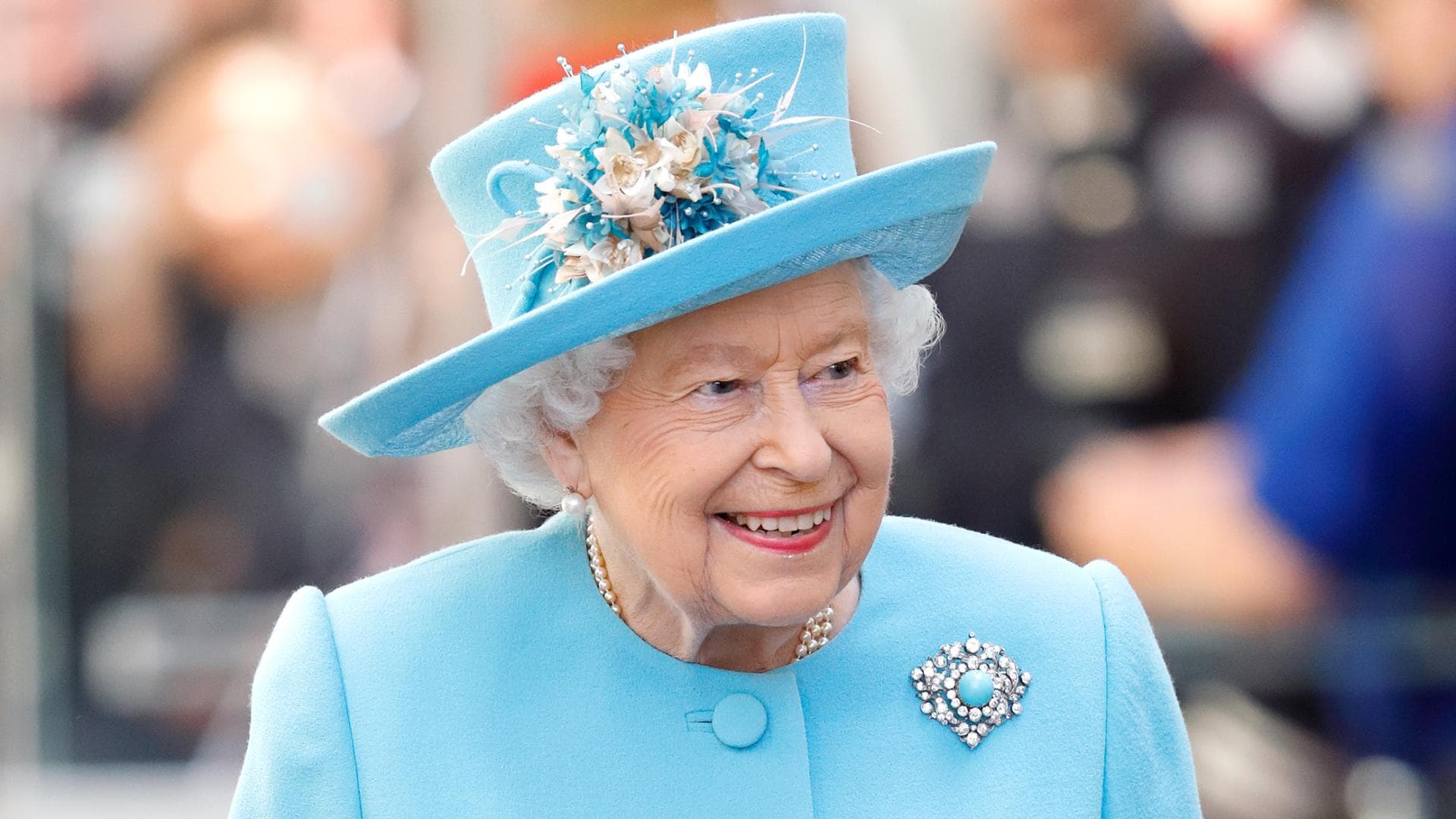 Queen lacht