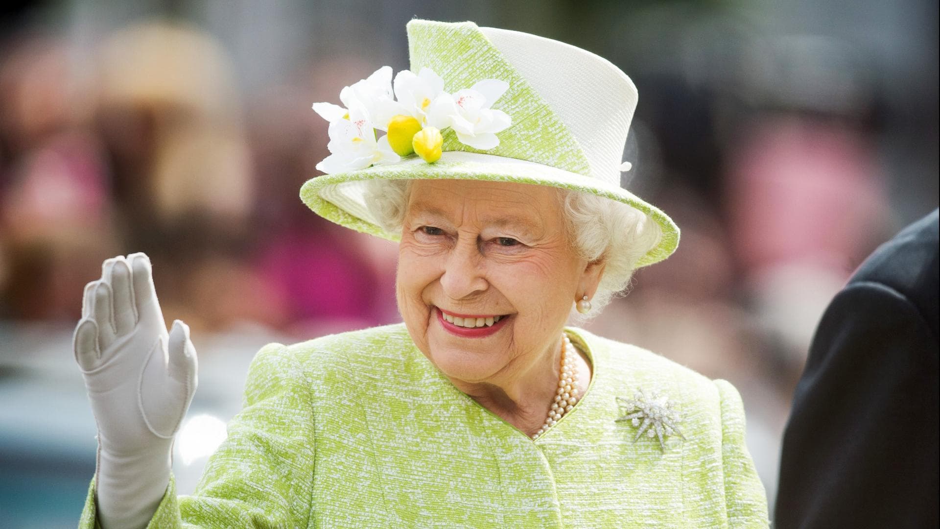 Queen lacht