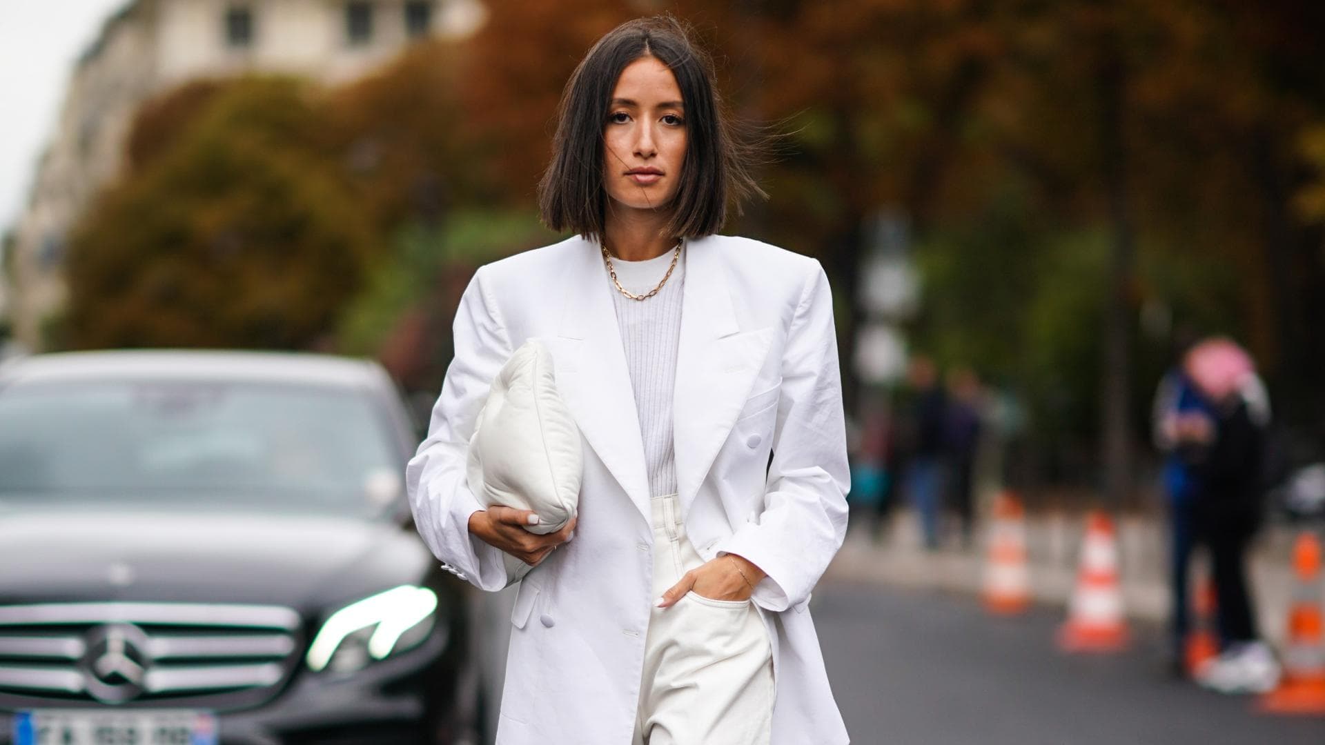 Outfit mit weißem Blazer