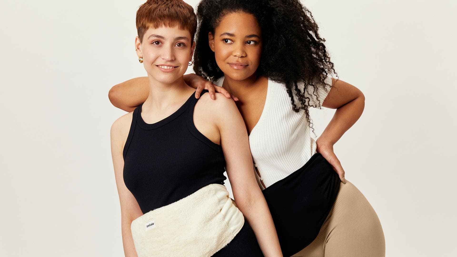 Frauen mit Wärmflaschengürtel