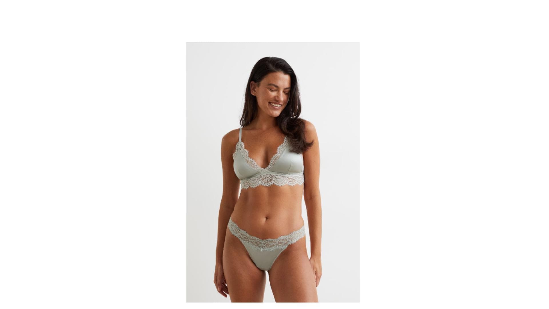 Frau in Dessous