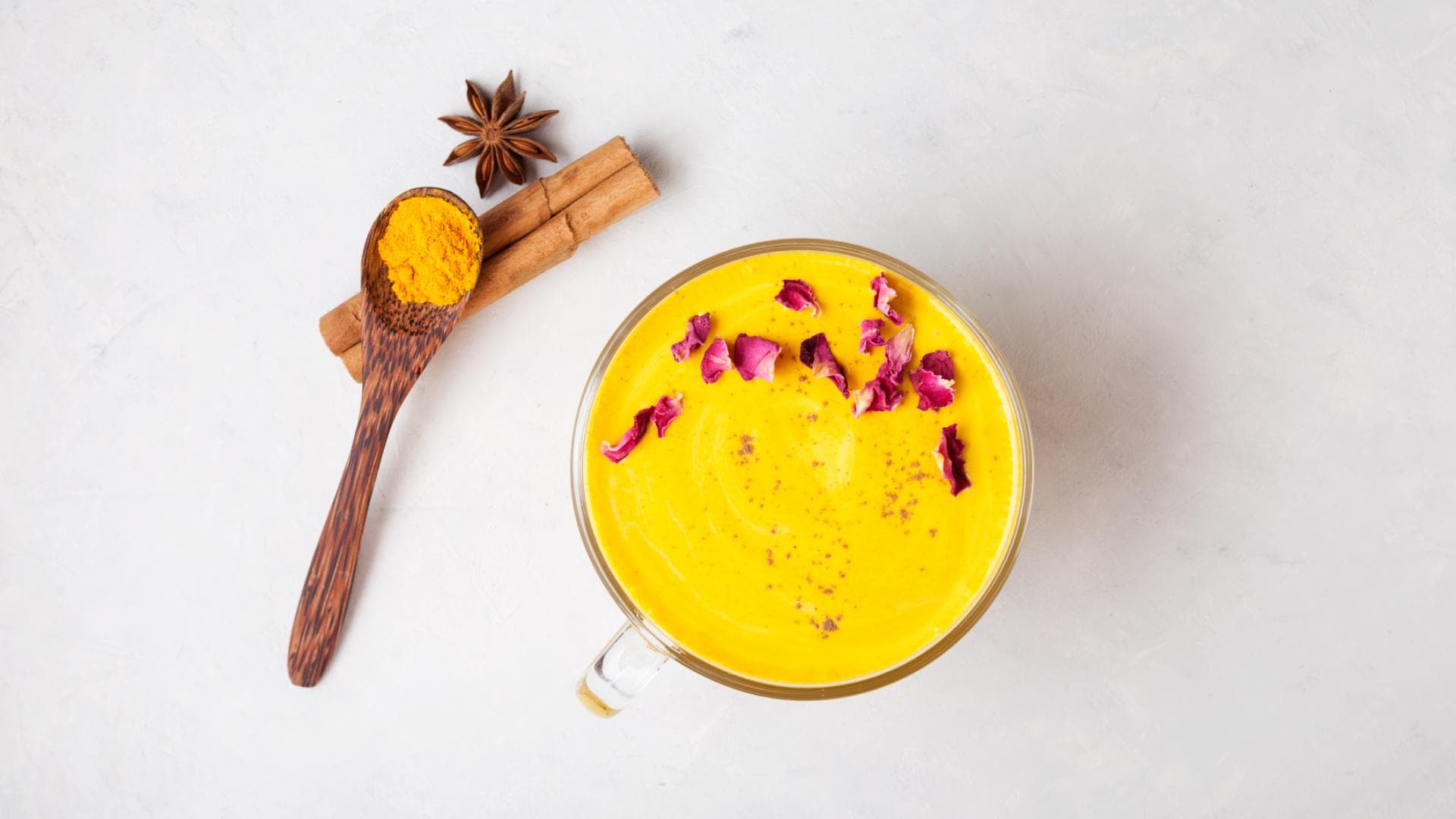 Goldene Milch