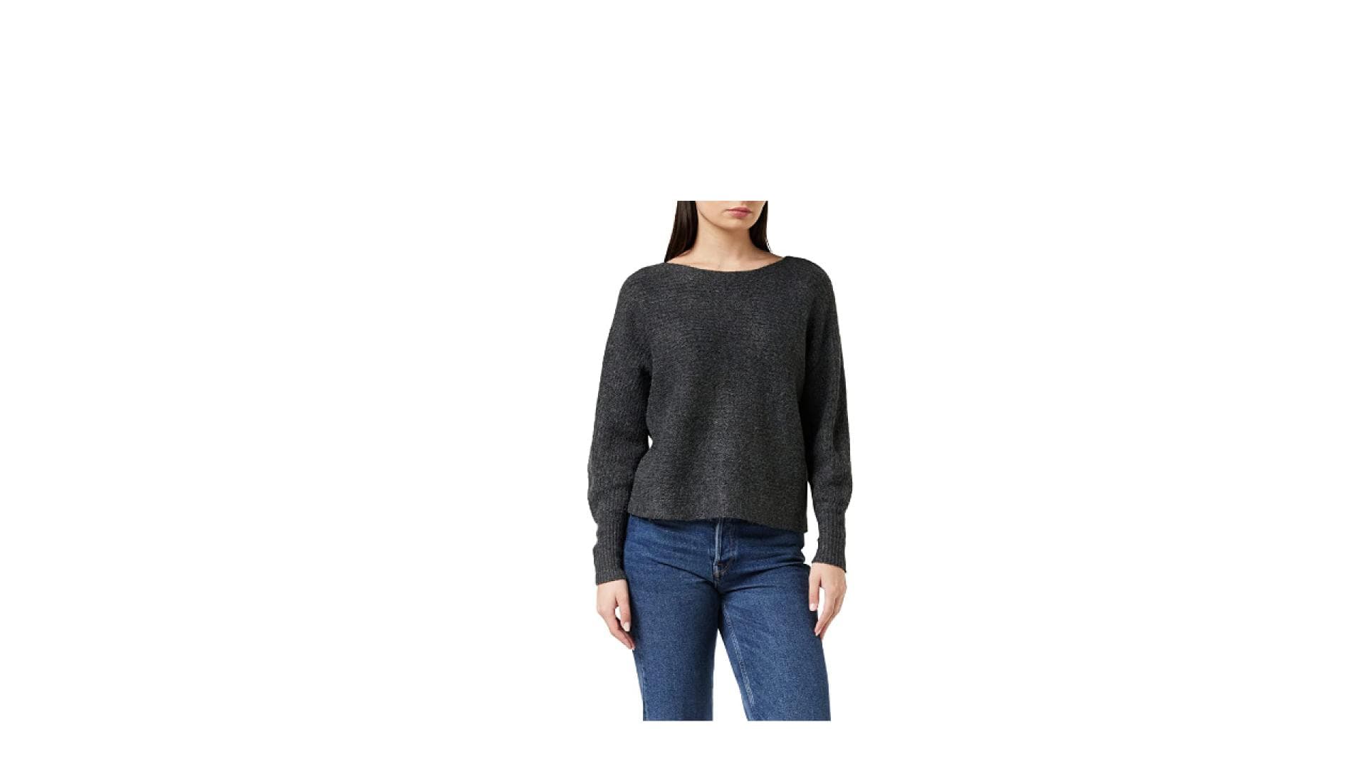 Frau trägt Pullover