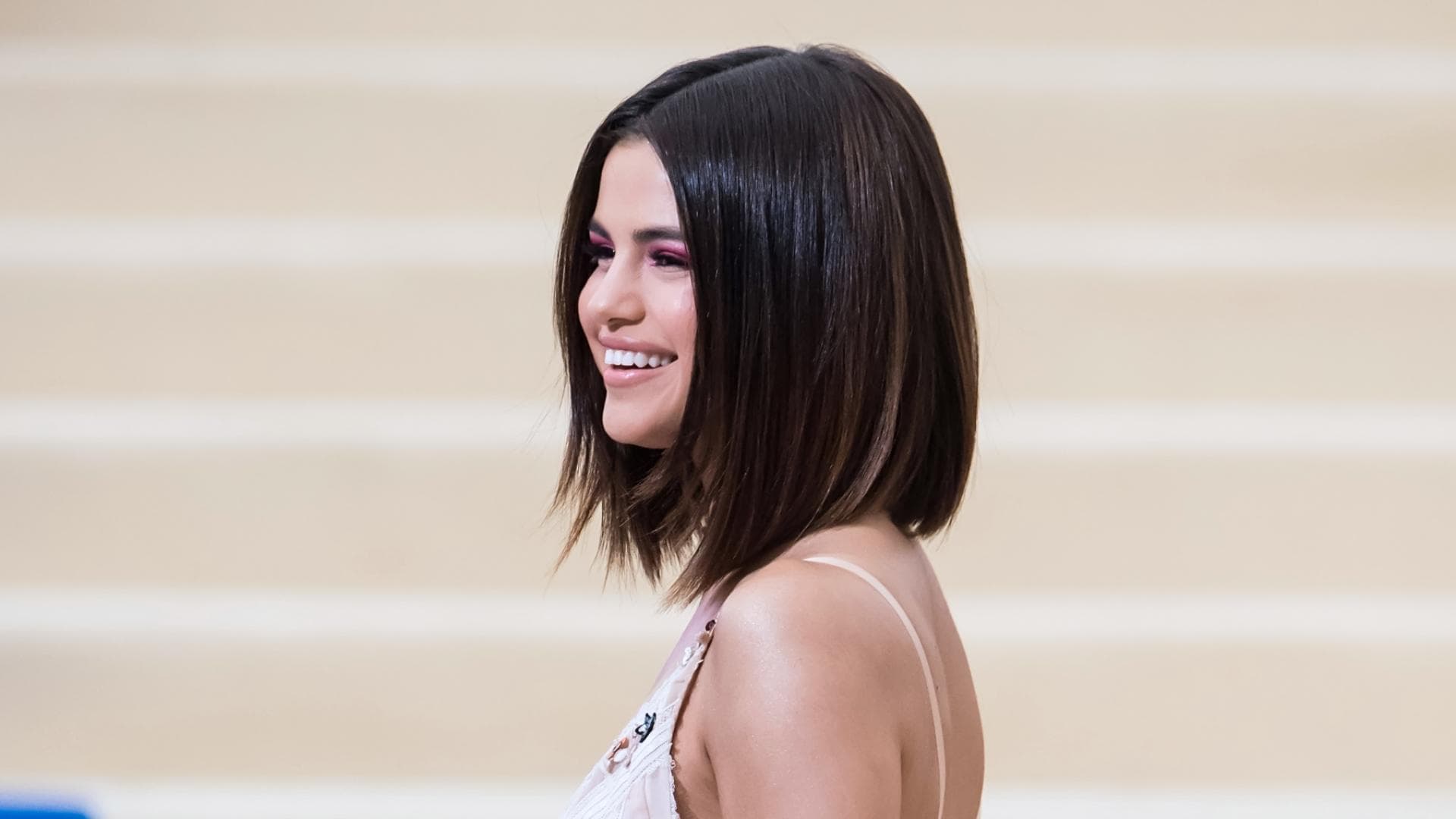 Selena Gomez Long Bob
