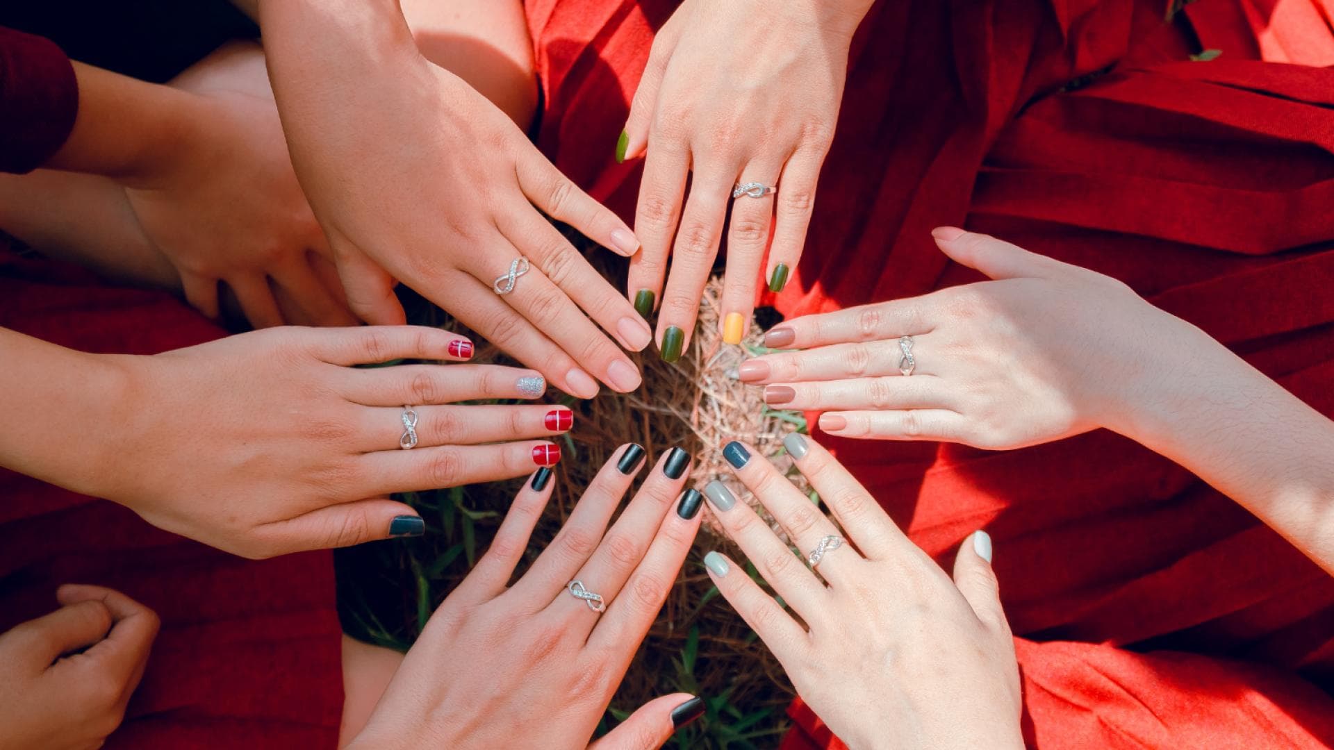 Nagellackfarben 2023