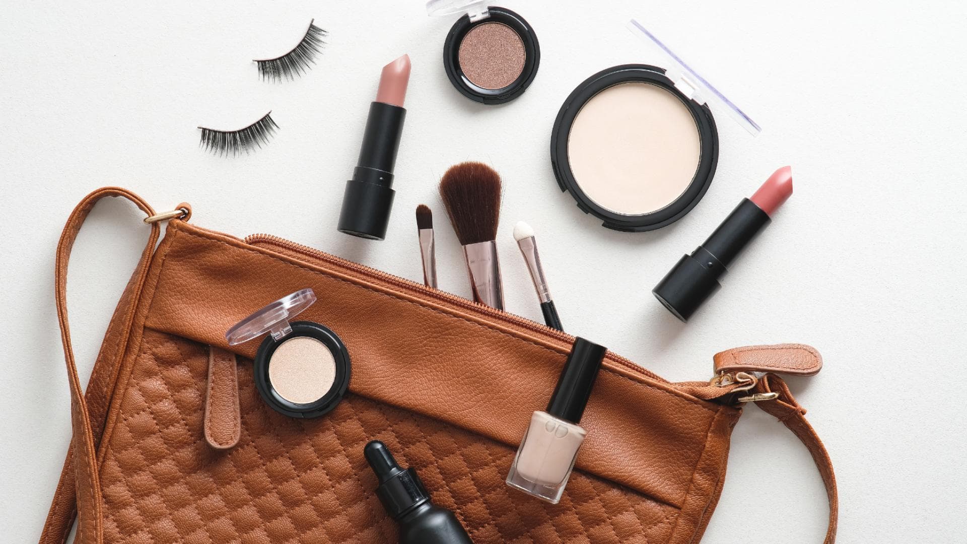 Handtasche Beauty-Essentials für den Frühling