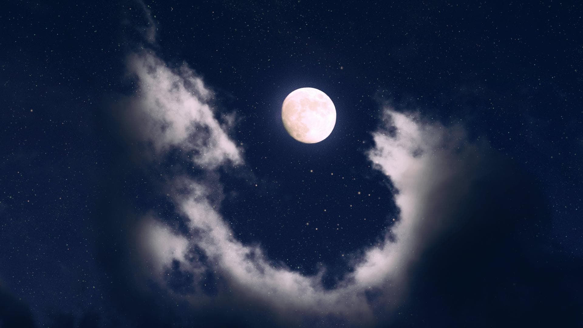 Heller Mond am Nachthimmel