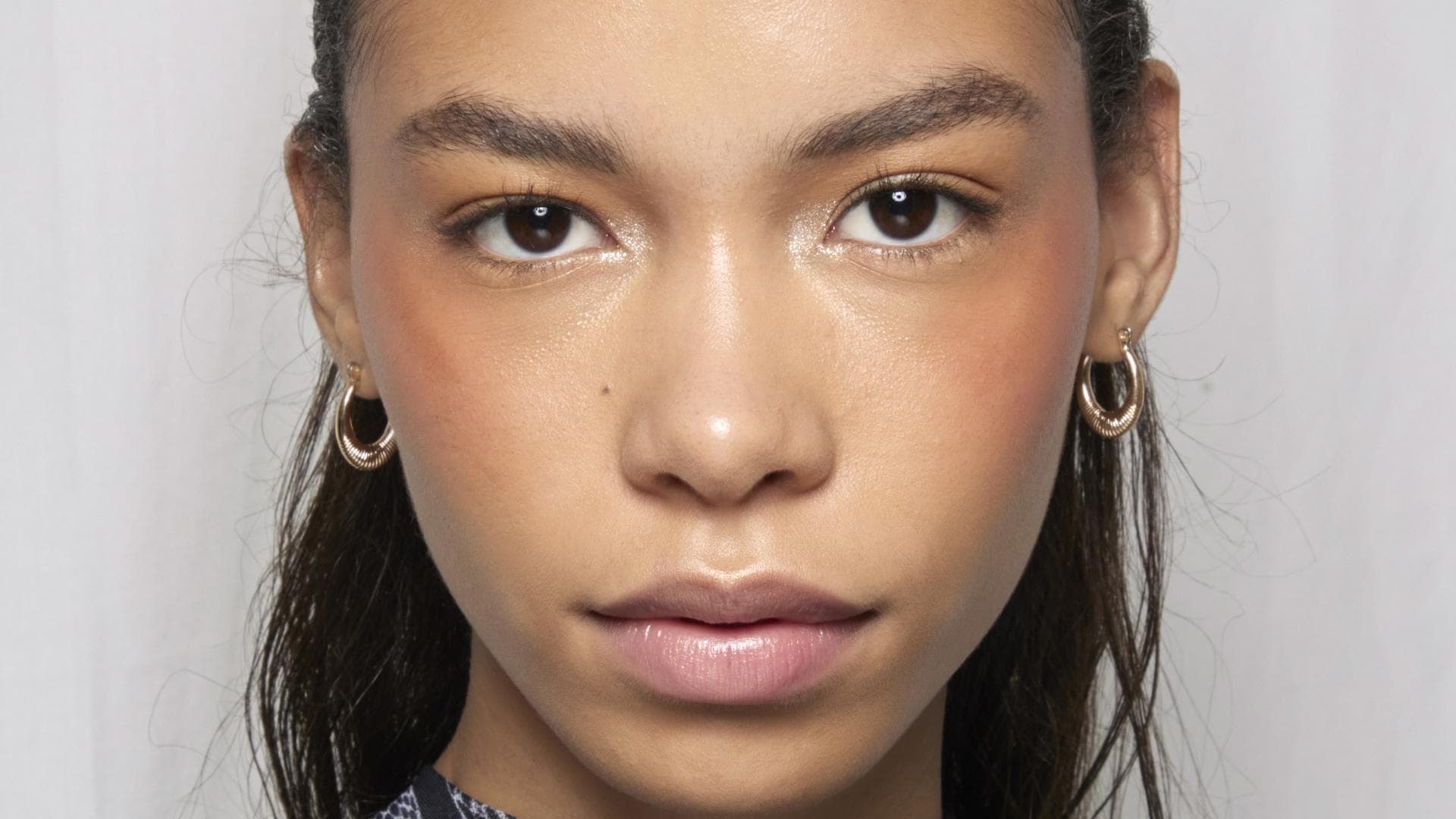 Valentinstag Make-up: Die schönsten Looks zum Verlieben Valentinstag Make-up: Die schönsten Looks zum Verlieben