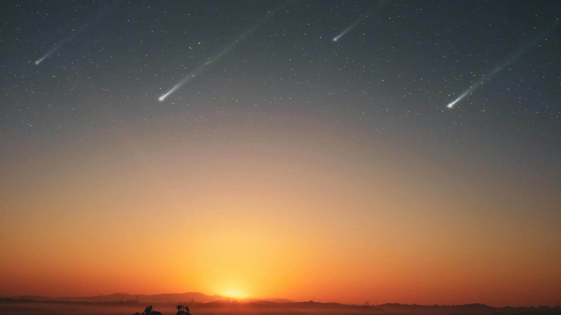Perseiden-Sternschnuppen am Himmel