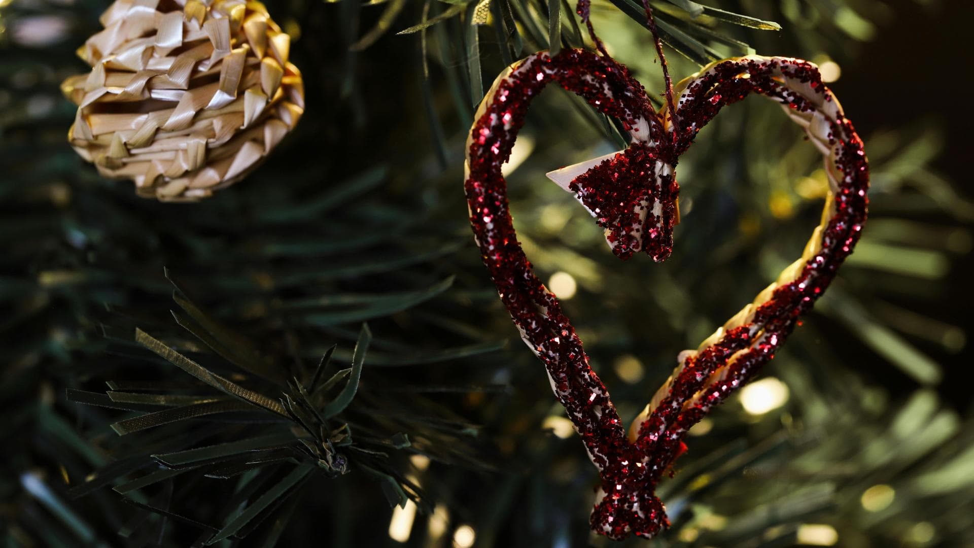 Herz Ornament am Weihnachtsbaum