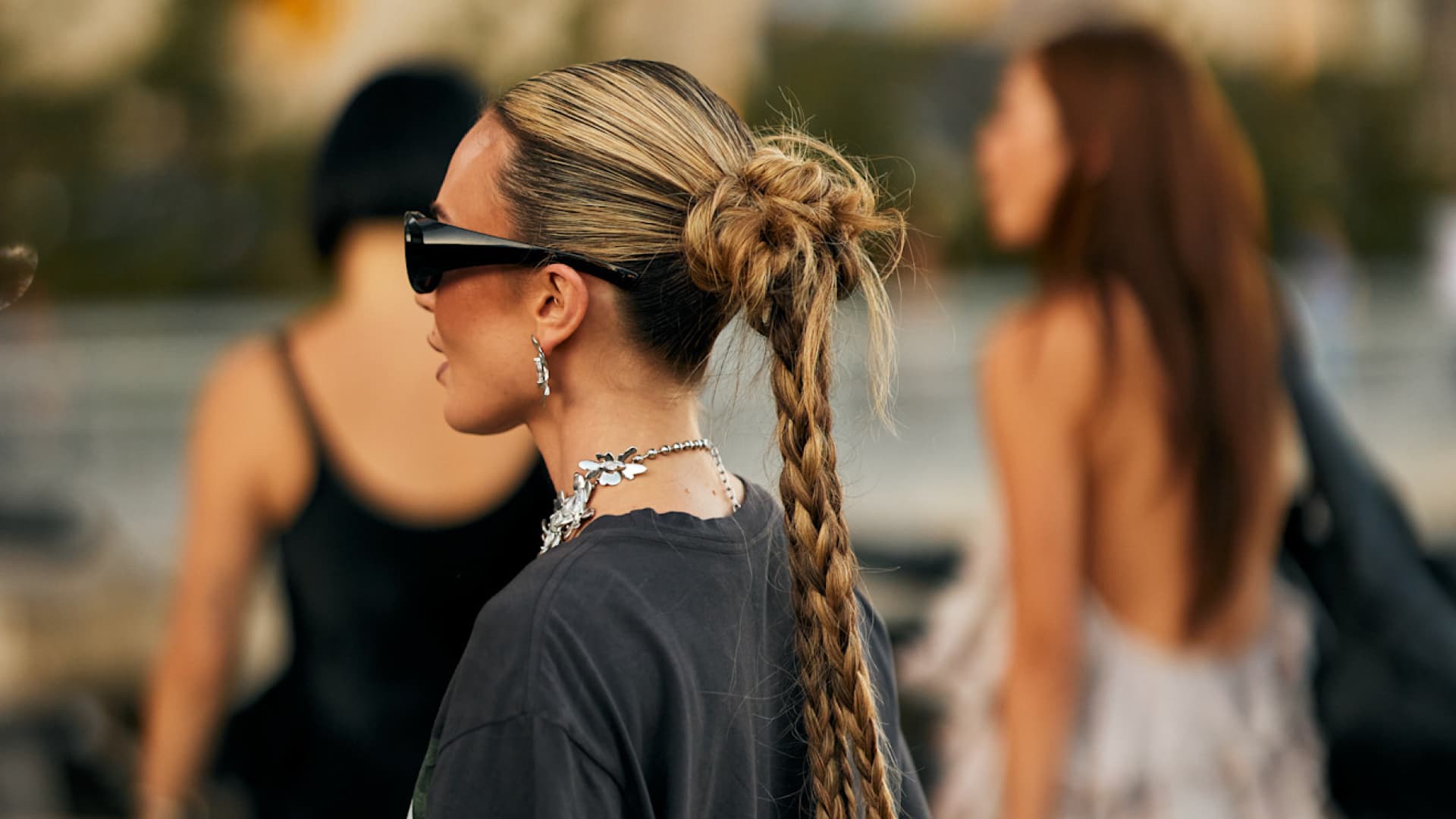 Dank der New York Fashion Week steht fest: Haare werden wieder geflochten