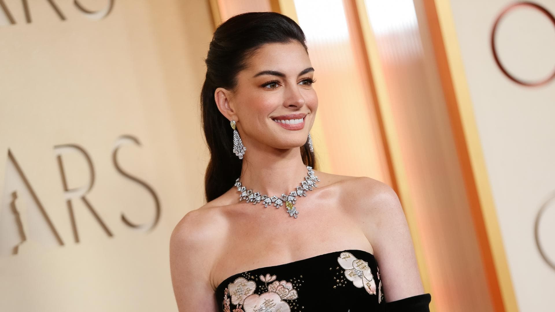 Anne Hathaway
