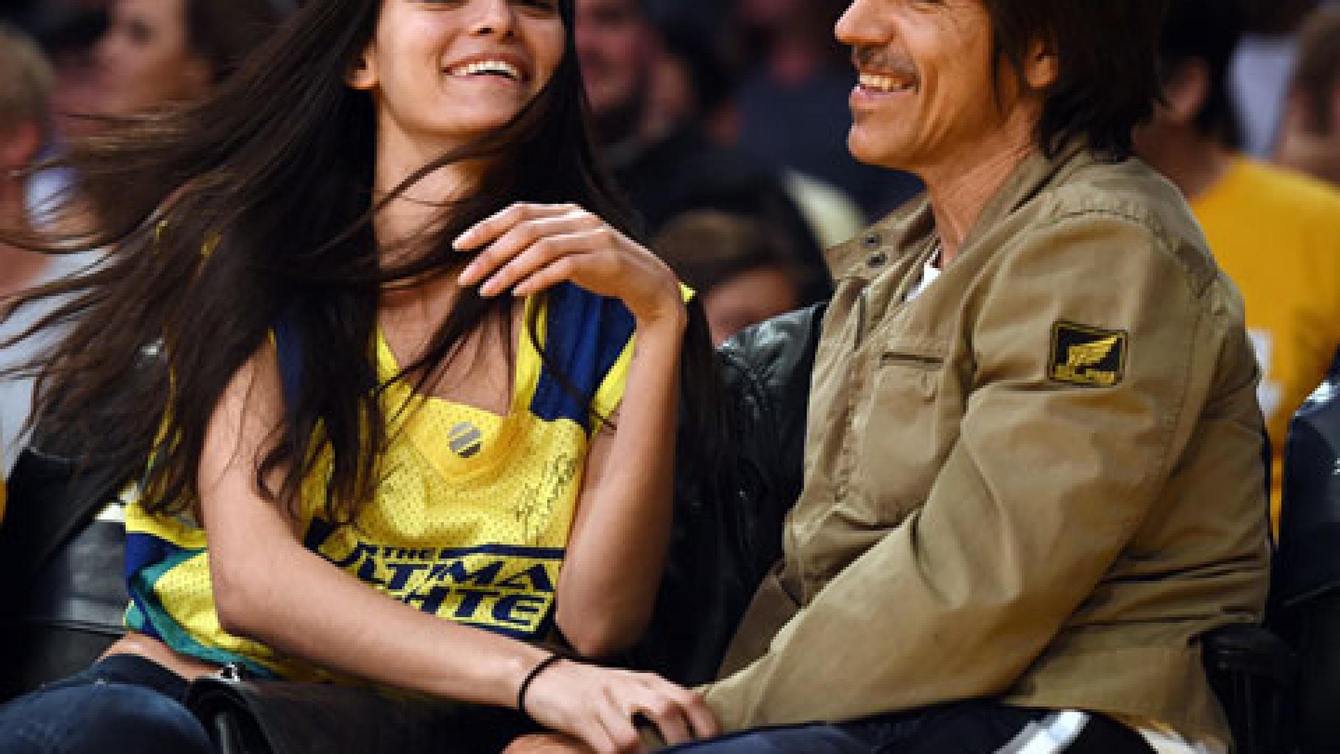 anthony-kiedis-model-love-480-2035543.jpg