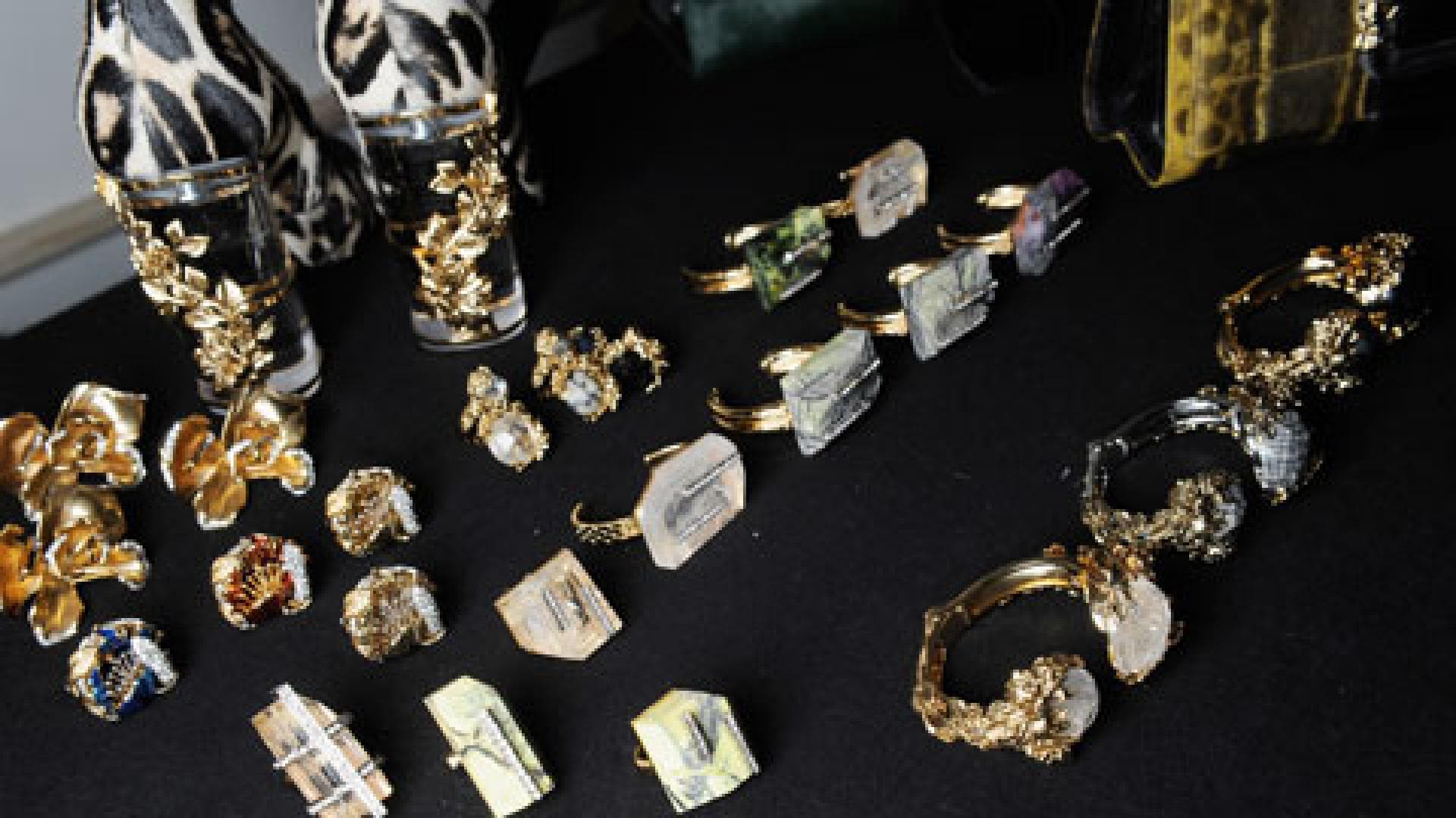 cavalli-fall-2015-accessoires-480-2031662.jpg