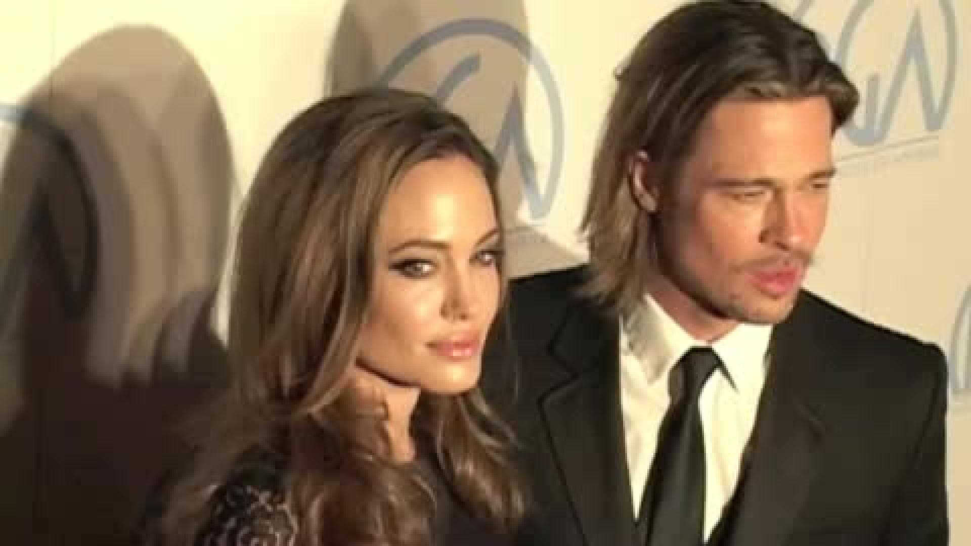 angelina-jolie-schenkt-brad-pitt-einen-helikopter-480x270-1598771.jpg