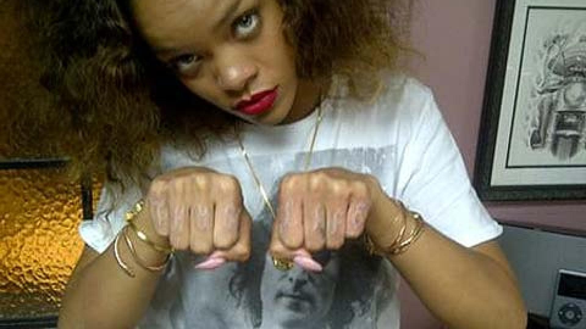 twitter-rihanna-480px-1403607.jpg