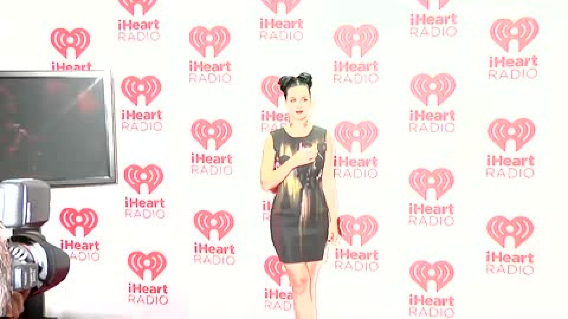 katy-perry-selbstmordgedanken-480x270-1864484.jpg