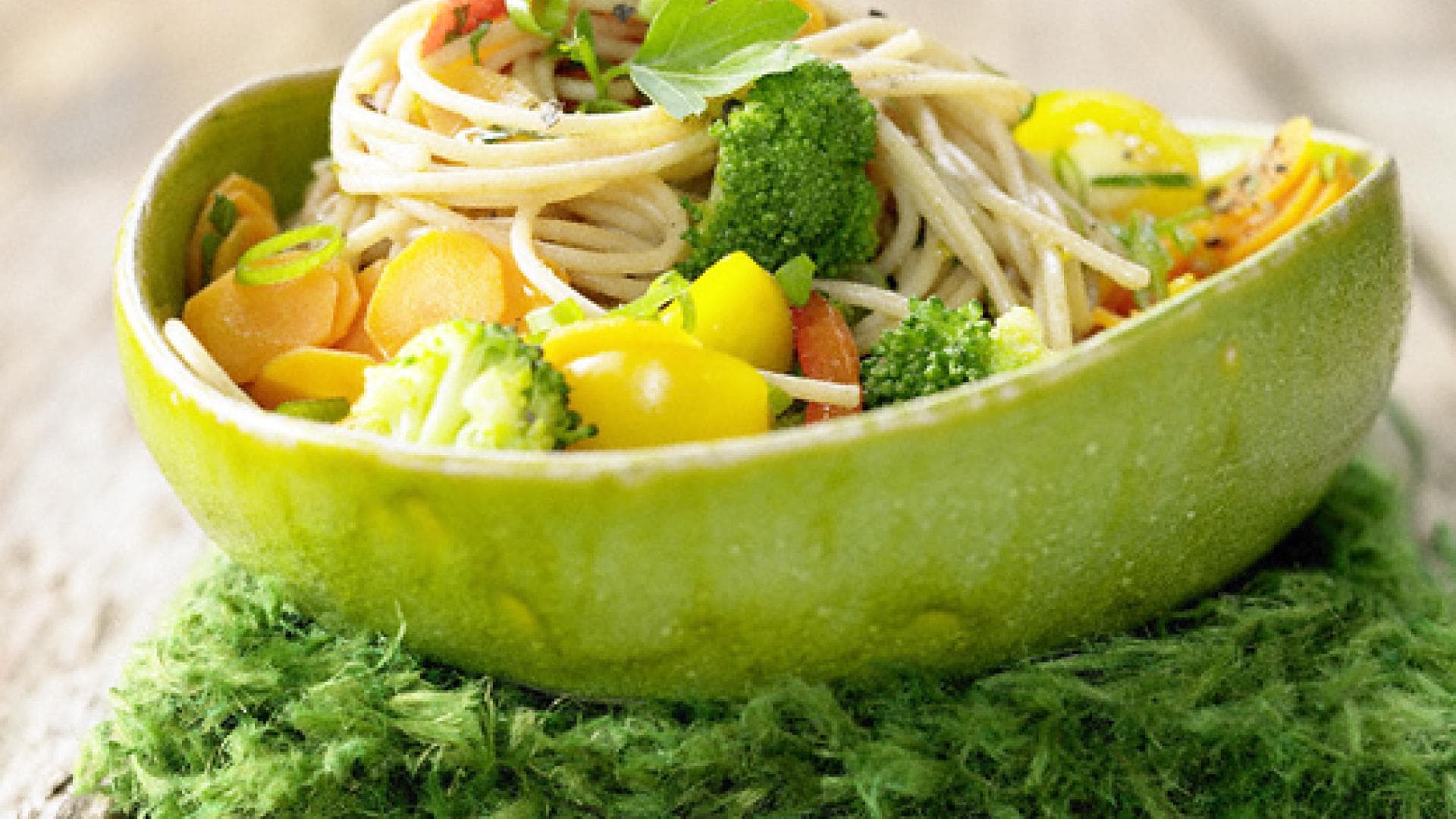 eat-smarter-gemuese-spaghetti-mit-petersilie-und-sauerampfer-520x350-780052.jpg