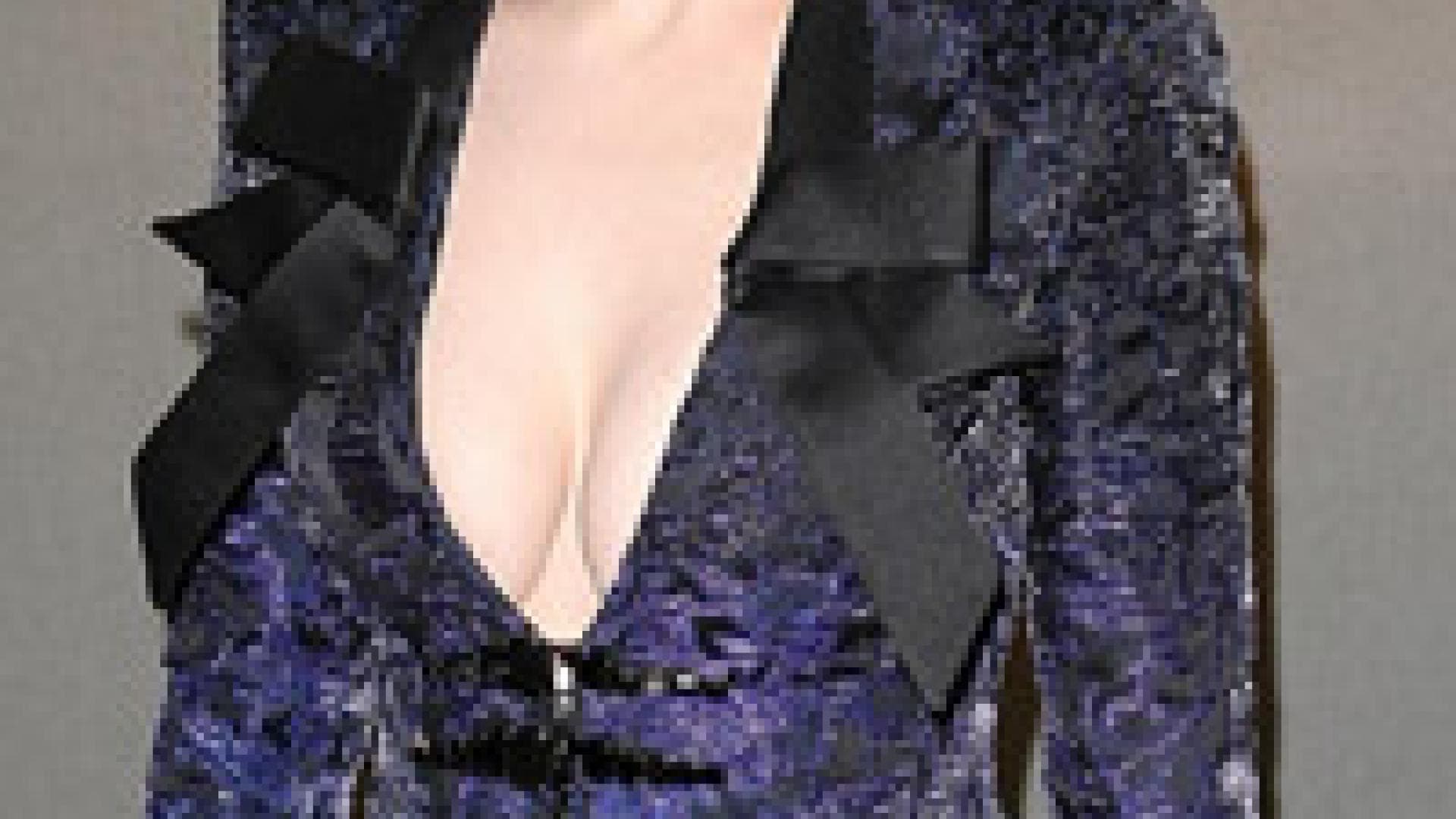 dita-von-teese-fuer-wonderbra-200x300-22115.jpg