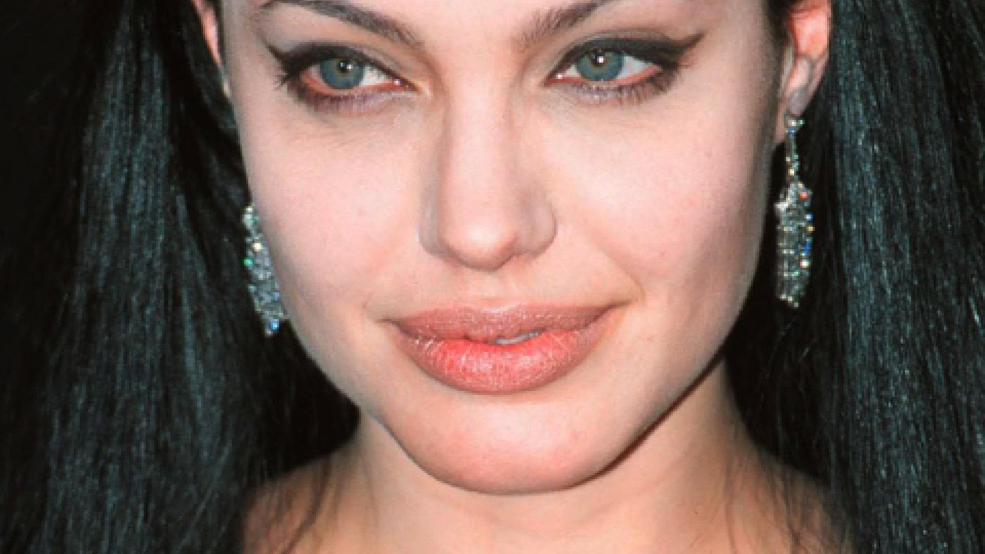 angelina-jolie-frueher-2000-1854942.jpg