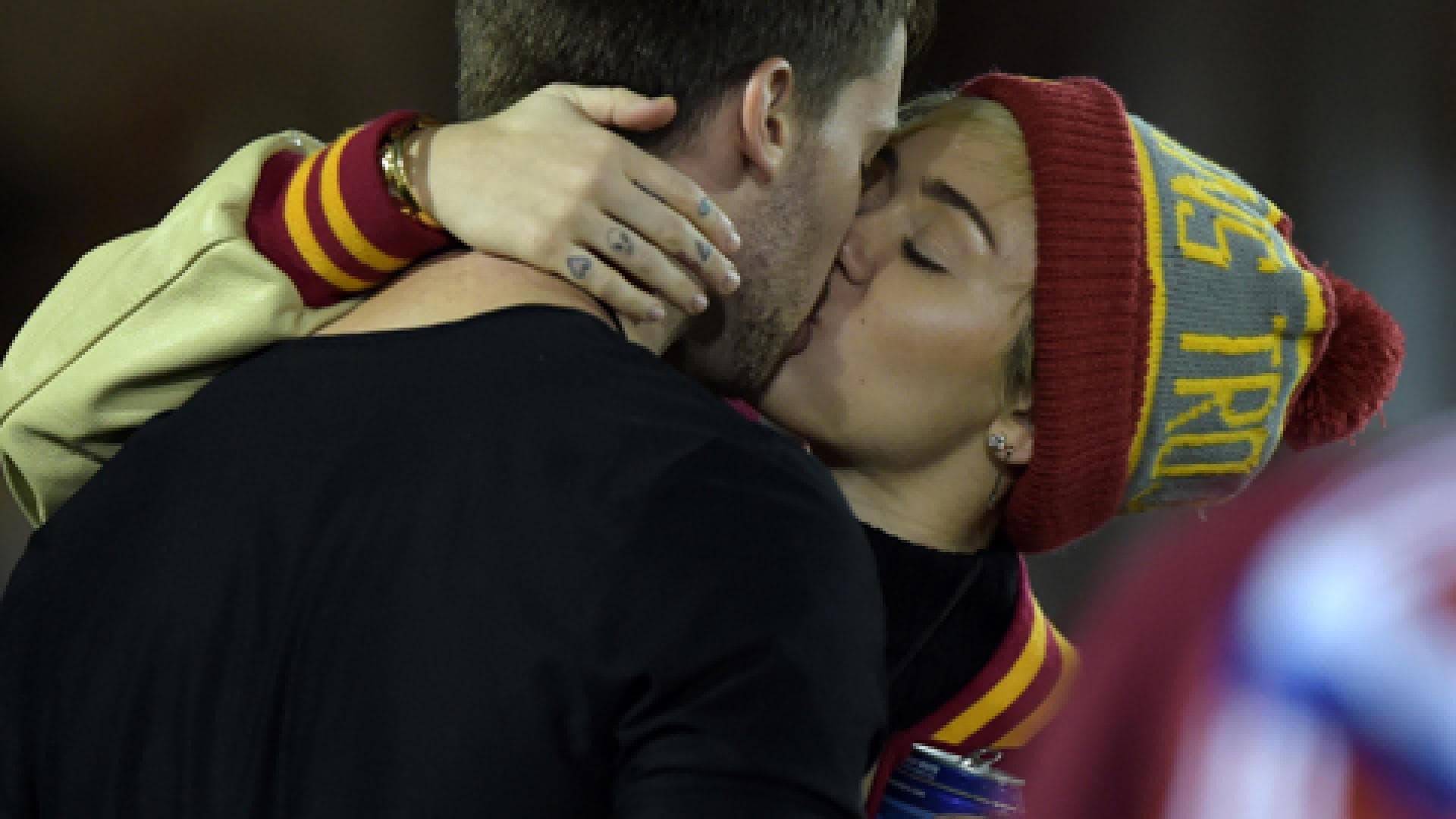 miley-cyrus-patrick-schwarzenegger-2002719.jpg