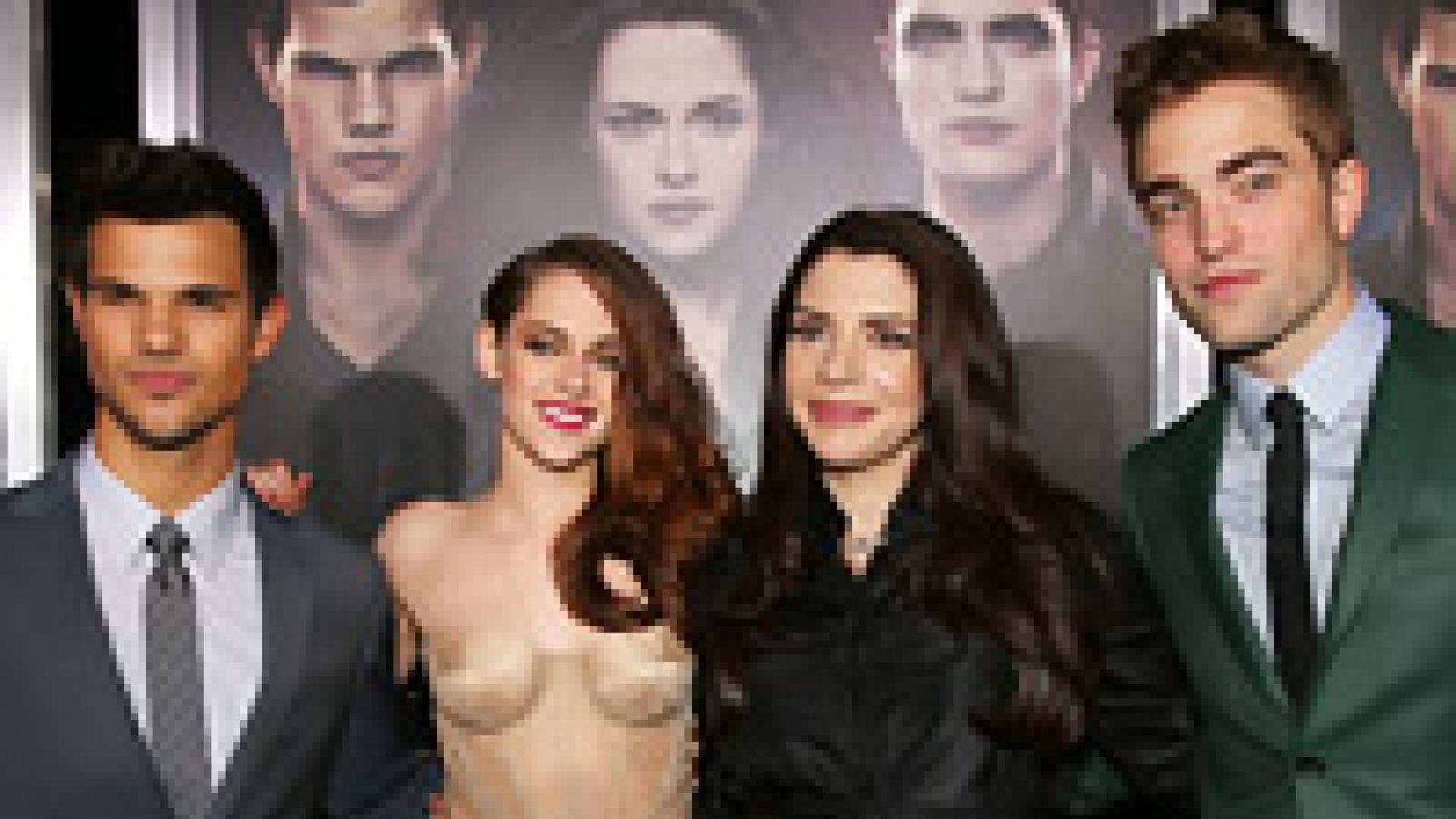 Kristen Stewart supersexy bei Twilight 4 Premiere