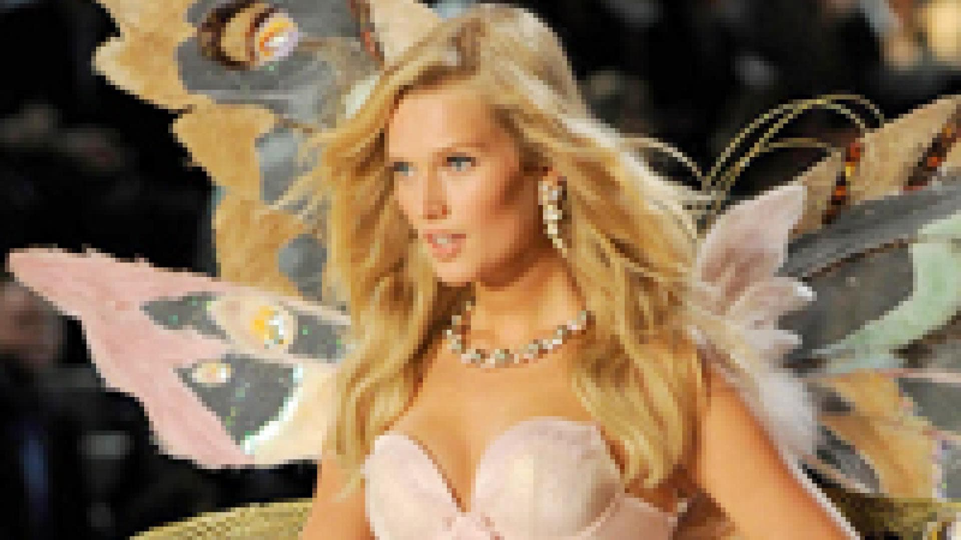 Victoria's Secret Fashion Show 2011