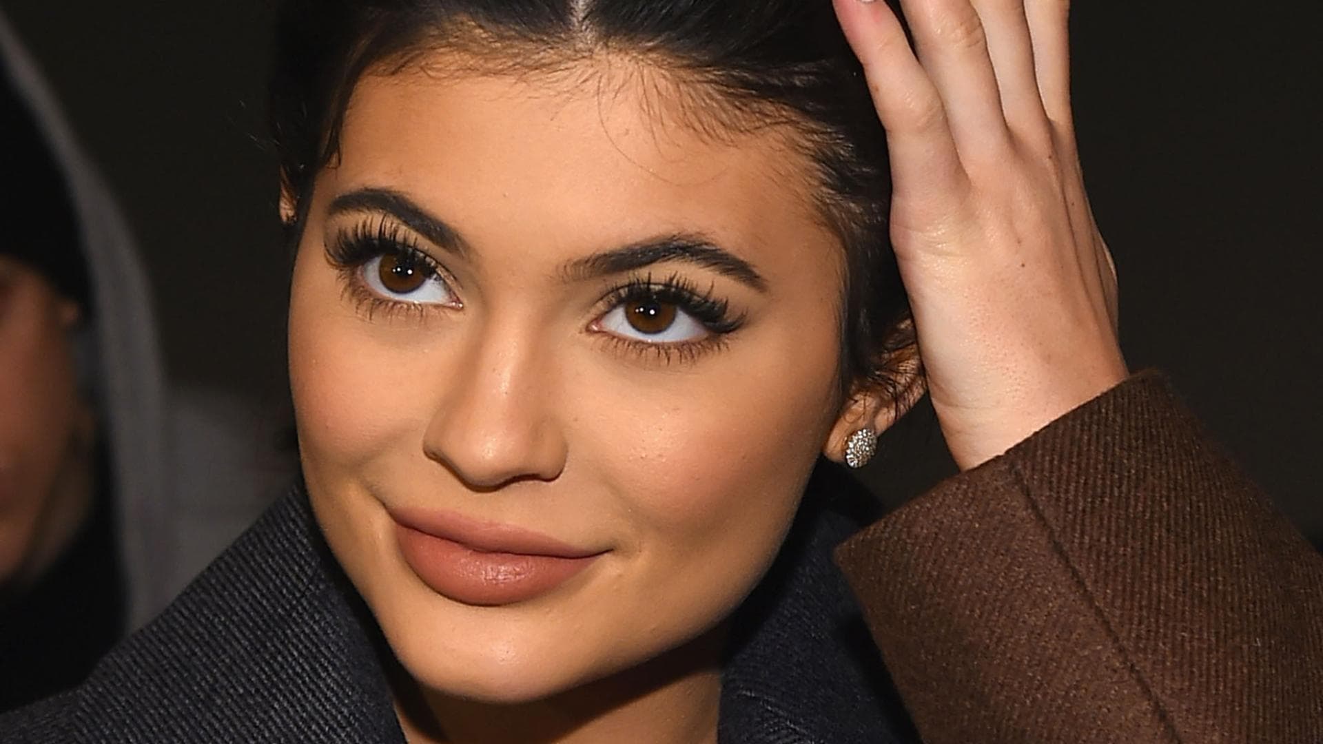Kylie-Jenner-Nail-2000x1500