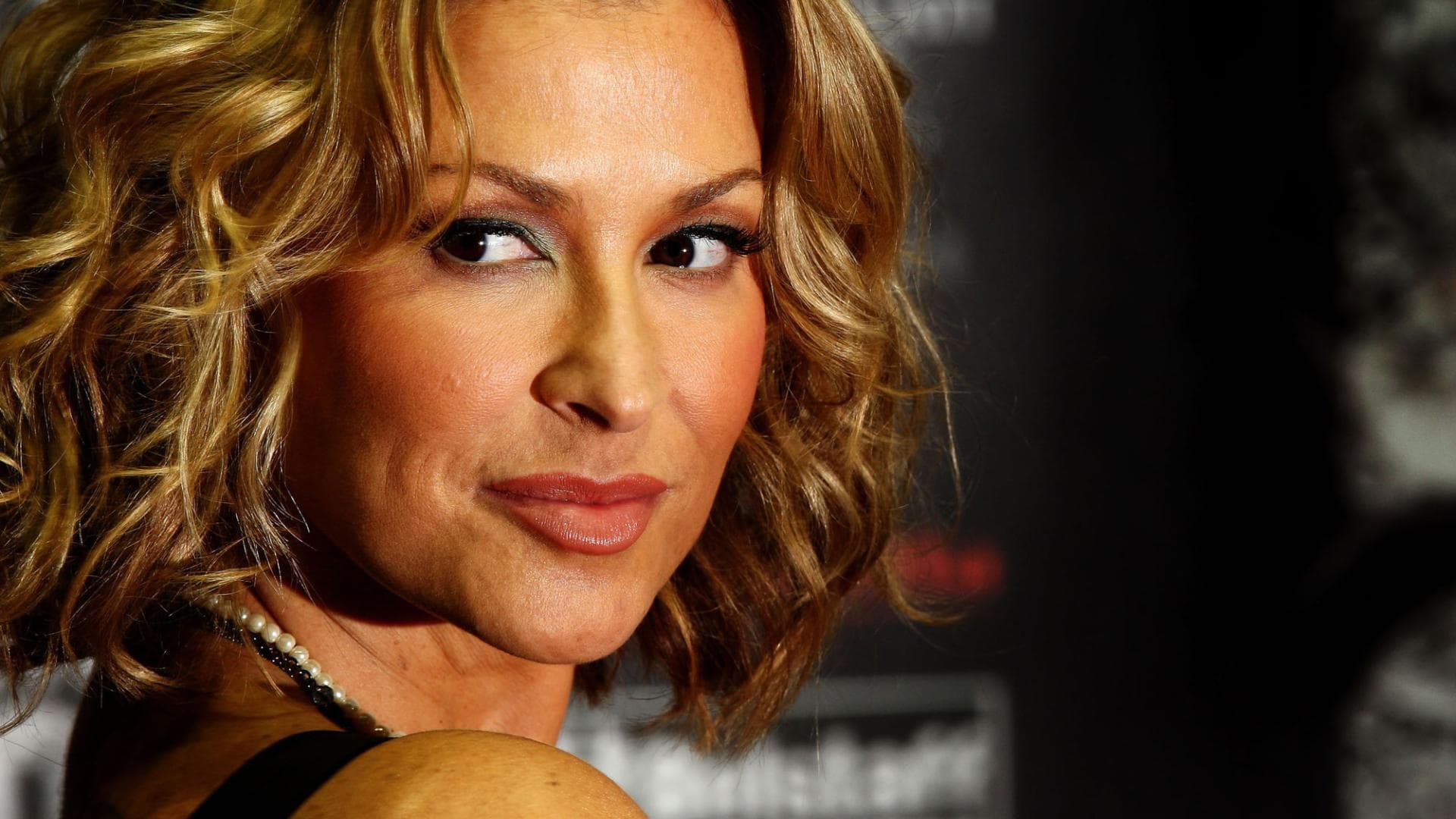 GettyImages-83620875_anastacia_2000x1500