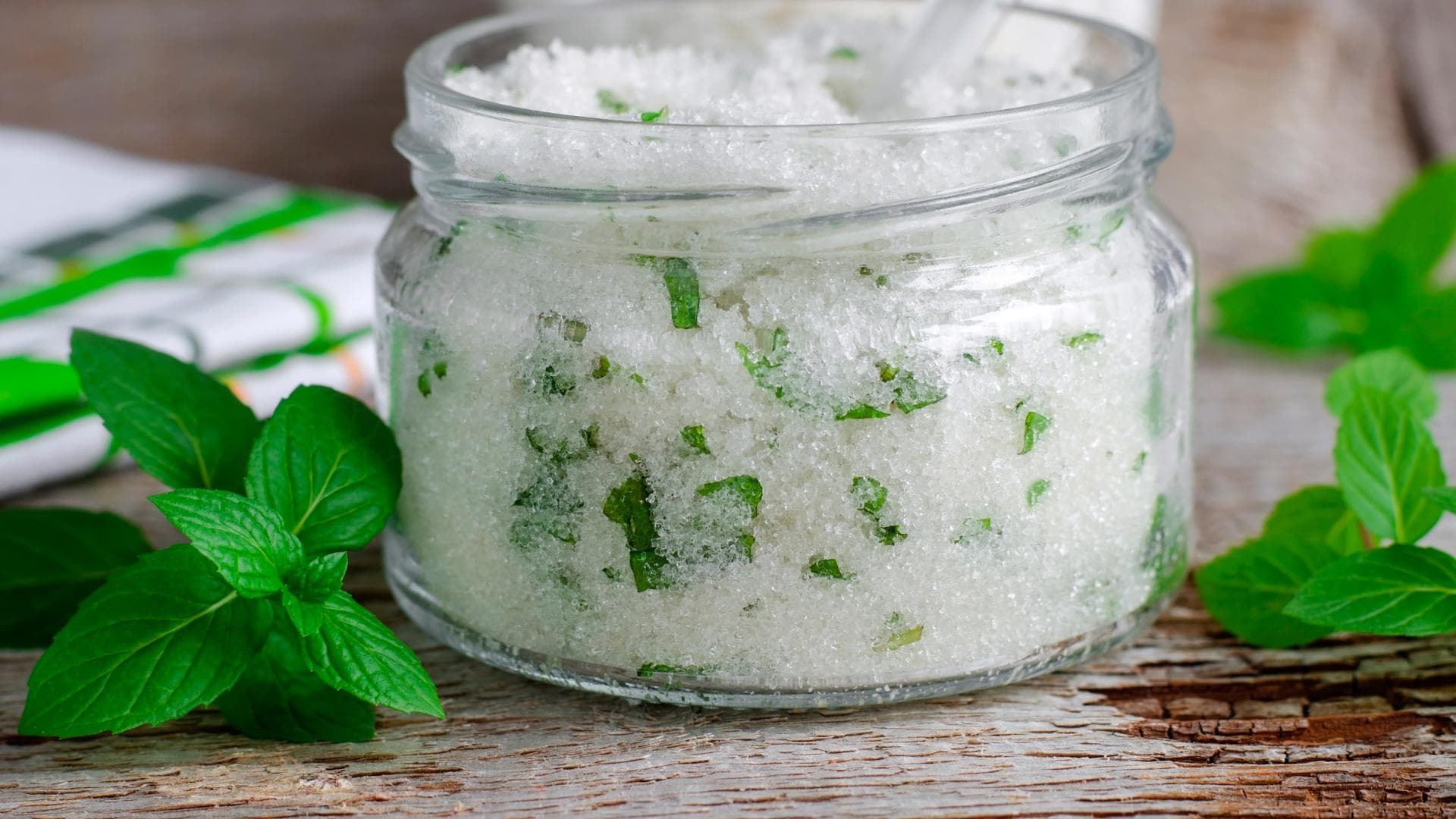 5 DIY-Peelings zum Selbermachen