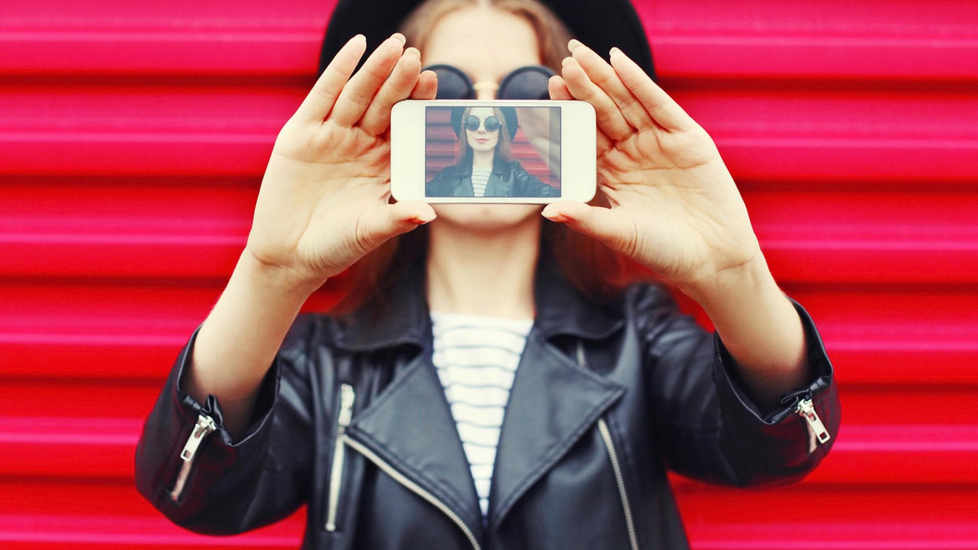 Is-she-real-2000x1500