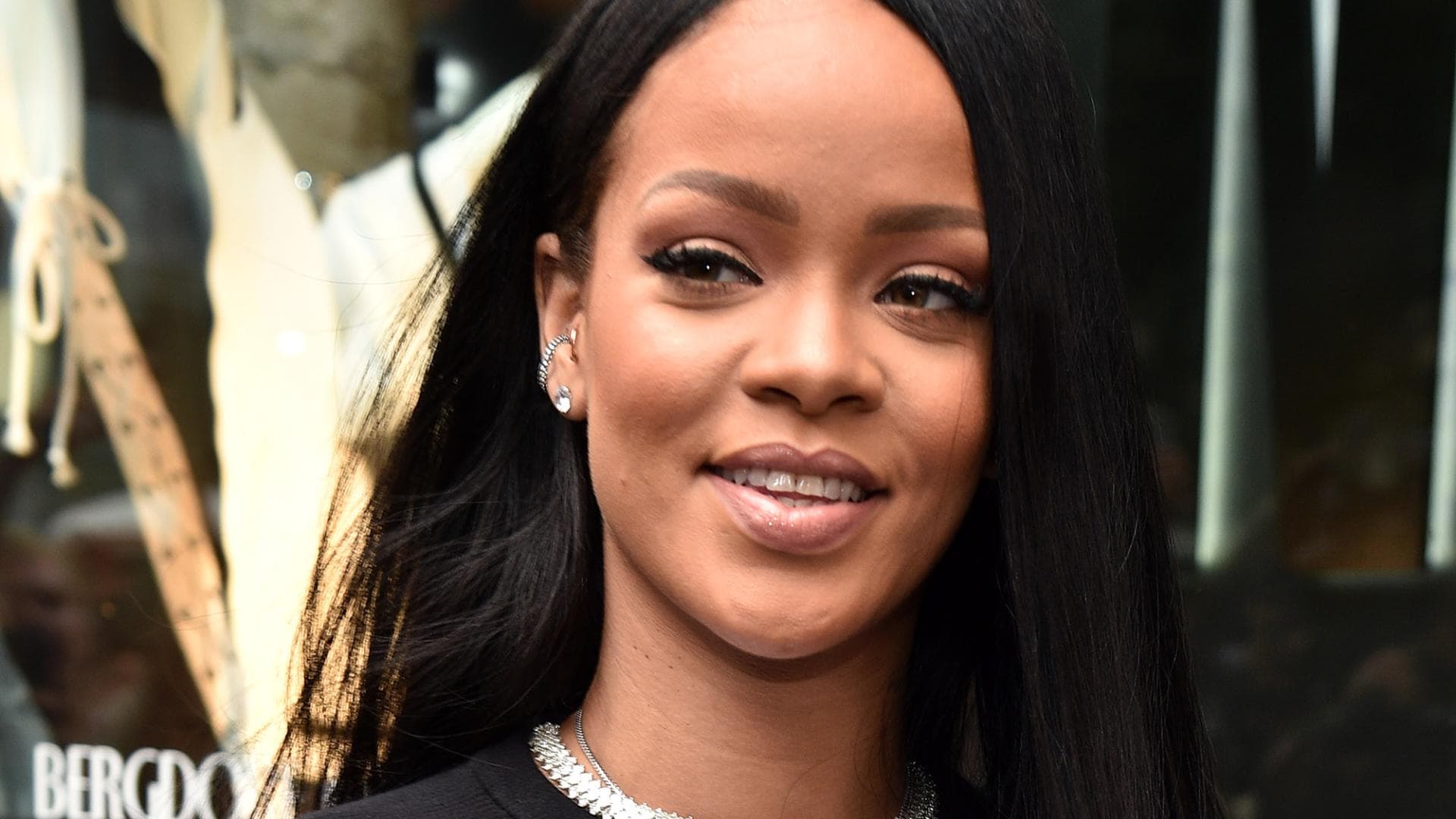 rihanna-als-designerin