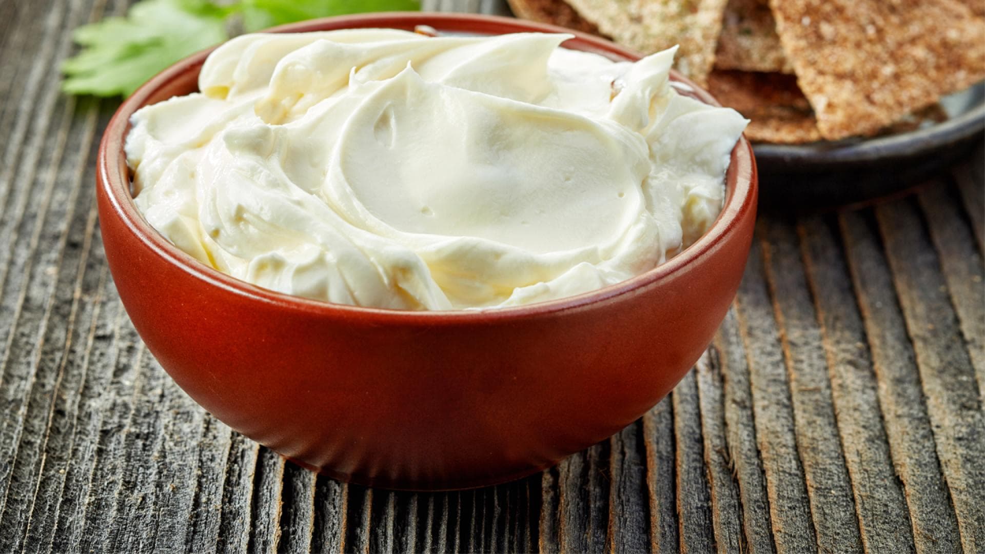 Sesam Quark Dip Rezept istock