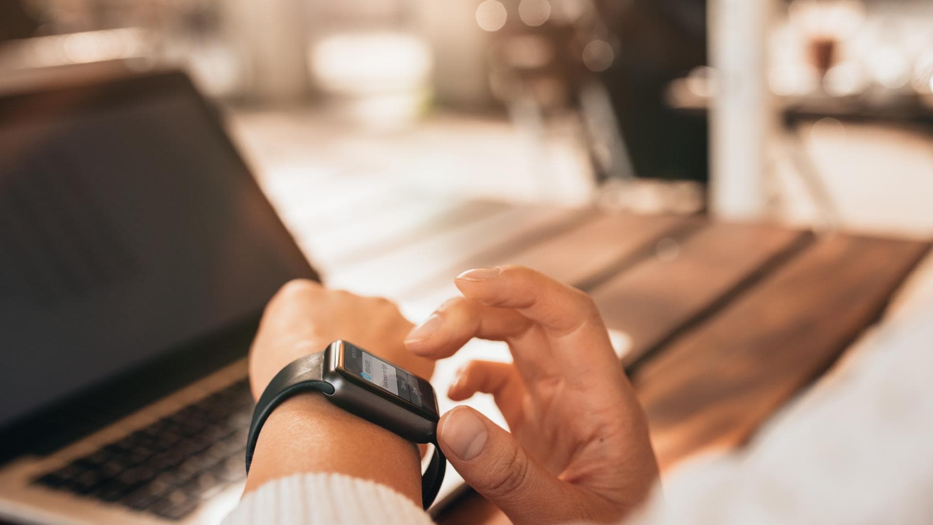 Gender-Gap-79-percent-work-clock