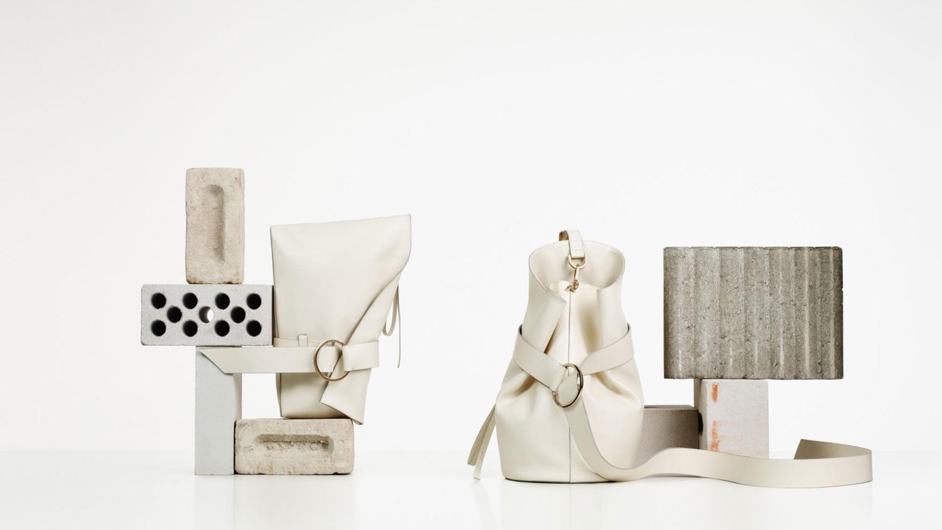 Liebeskind_B_Bag_Nappa_white-02