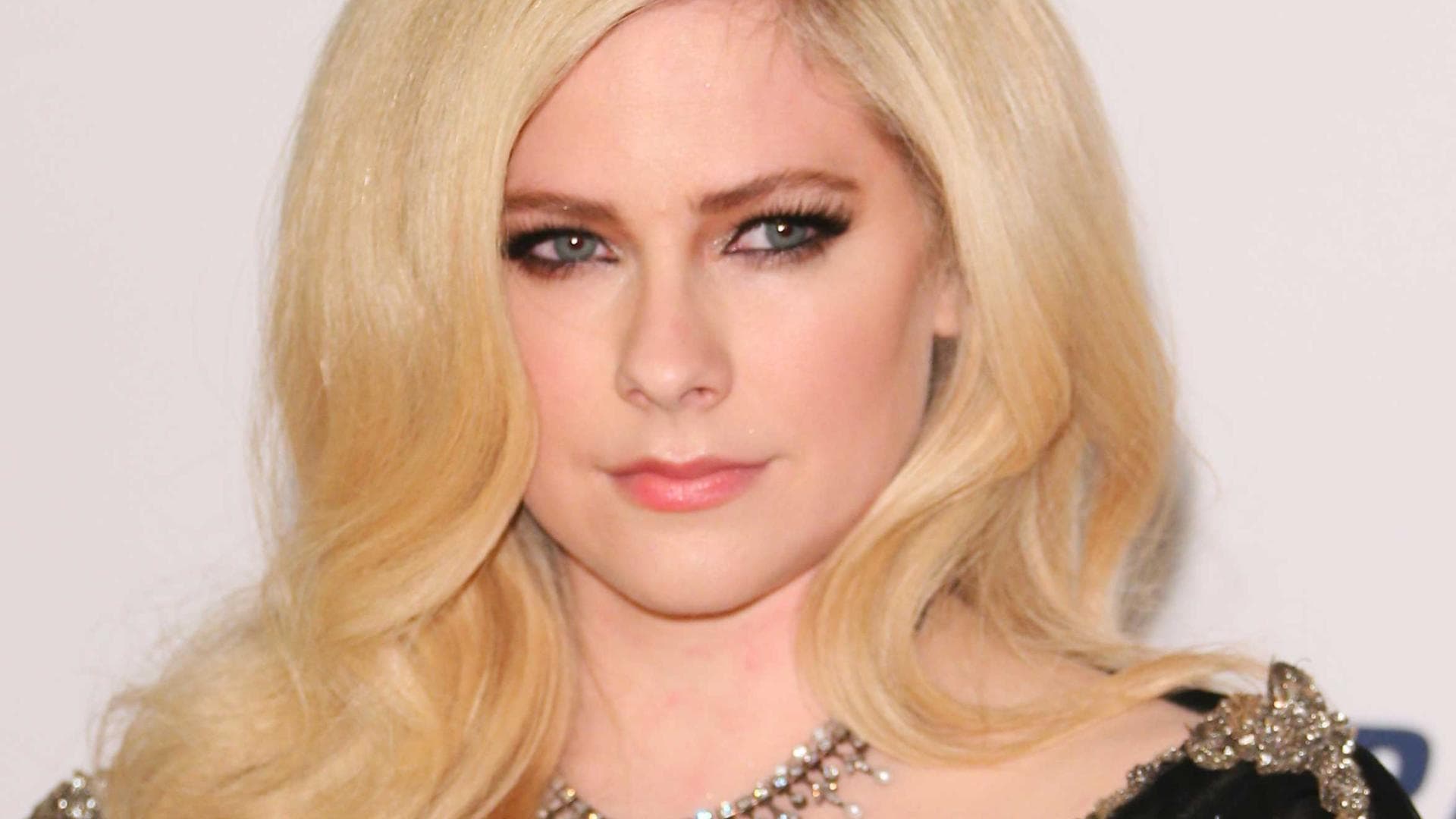 avril-lavigne-comeback