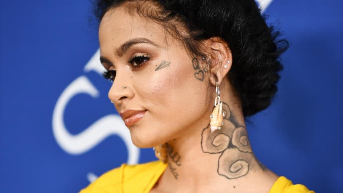 Kehlani Gesichtstattoo