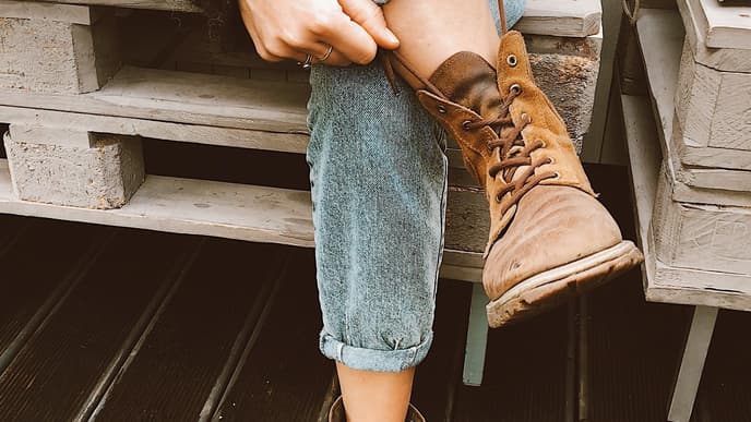 Wildlederschuhe reinigen: Die besten Hausmittel und Tipps