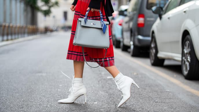 Lace Up Boots zu Kleid