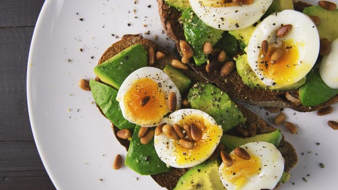 avocado ei brot