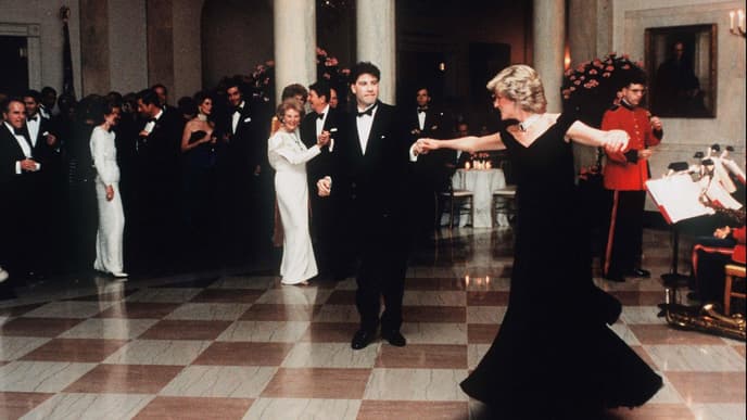 lady diana john travolta kleid 
